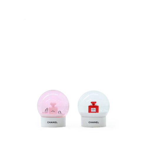 Verre boule à neige Chanel