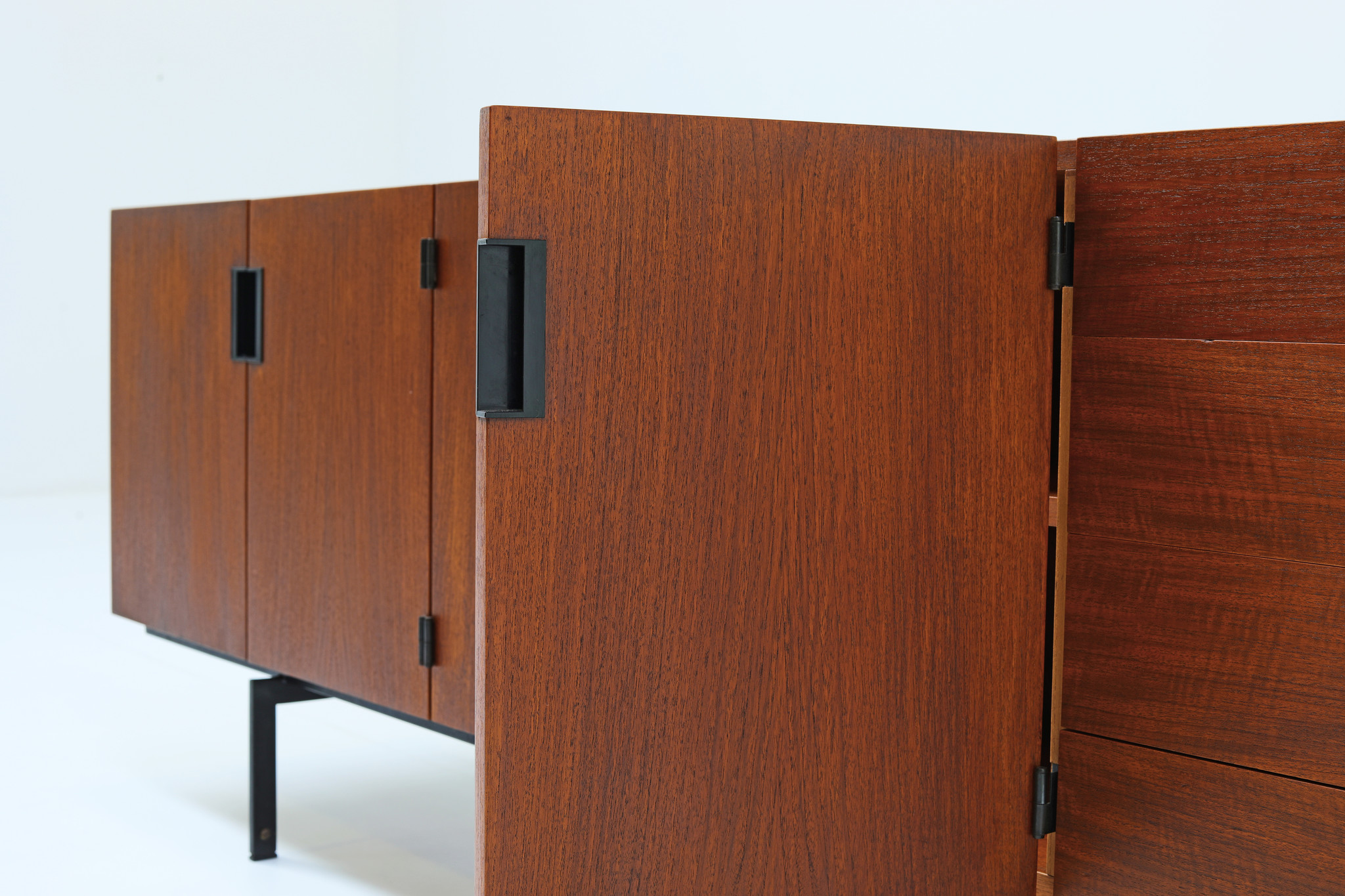 Cees Braakman sideboard voor Pastoe, 1958