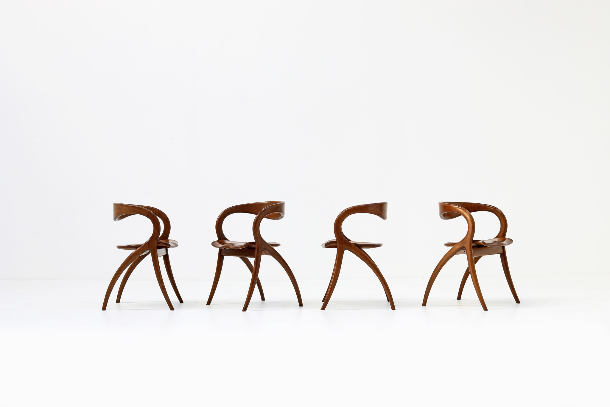 Chaises sculpturales italiennes par A. Sibau