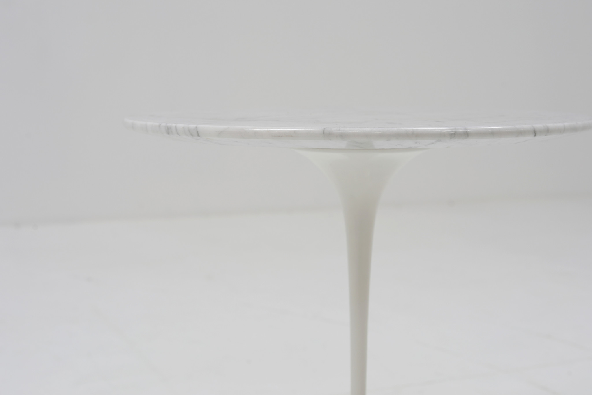 Knoll side table designed by Eero Saarinen, 1950's