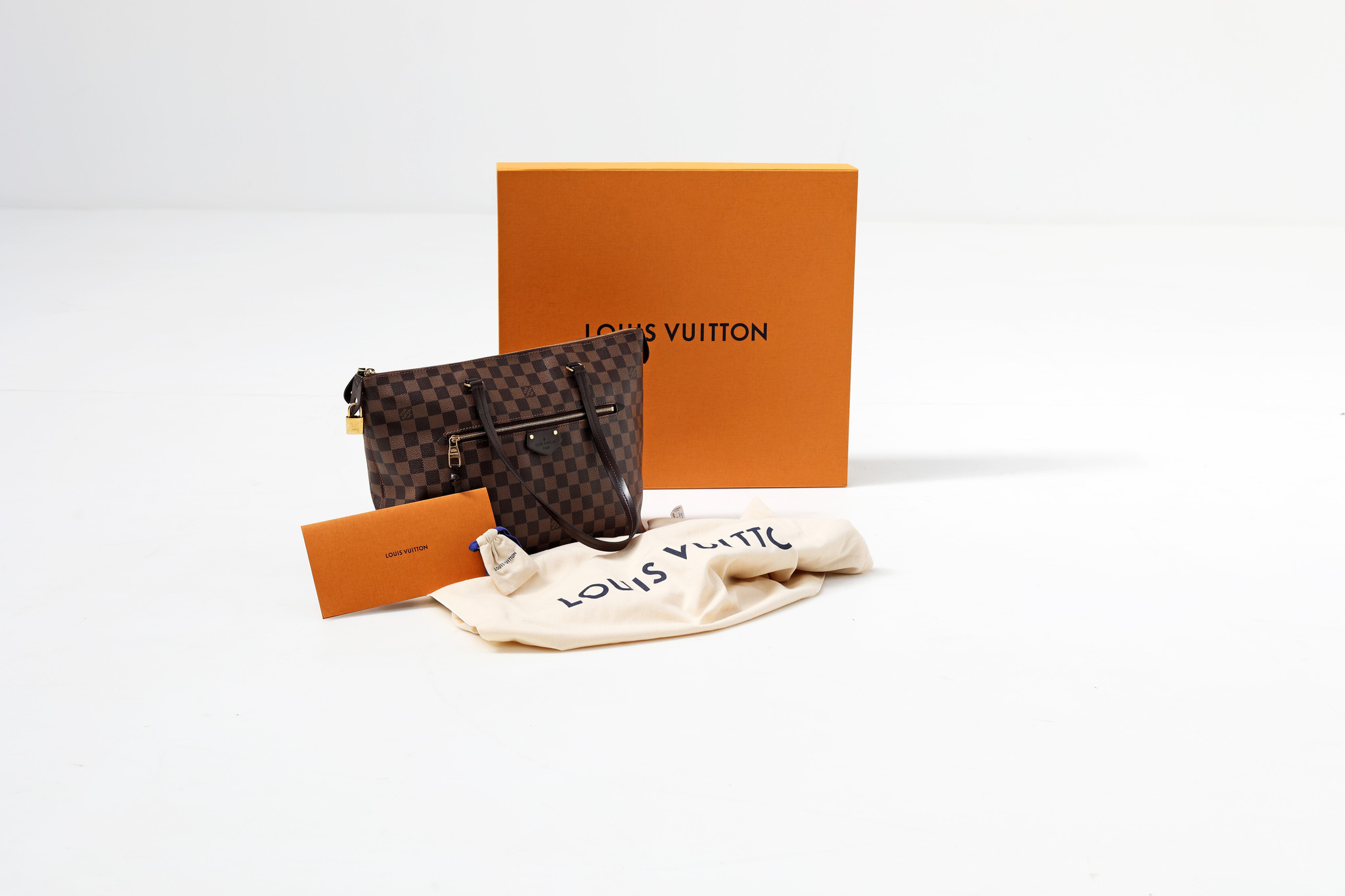 Sac Louis Vuitton Ebene Lena MM