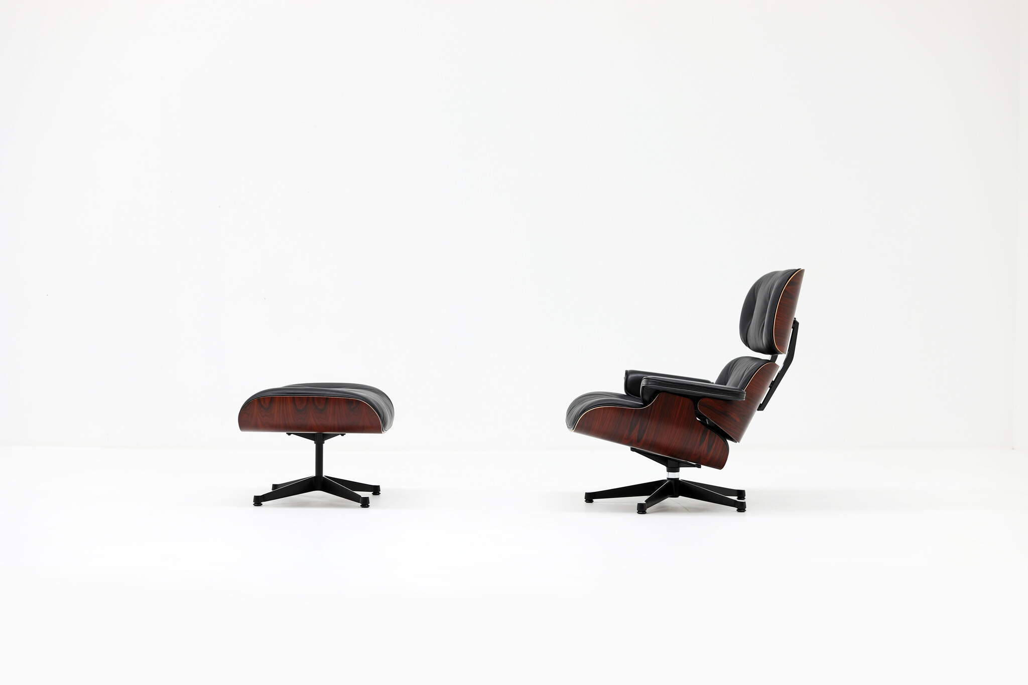 Eames lounge chair & ottoman Vitra, XL edition