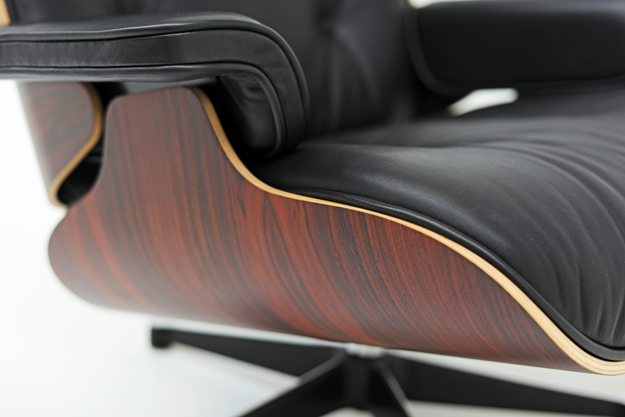 Eames lounge chair & ottoman Vitra, XL edition