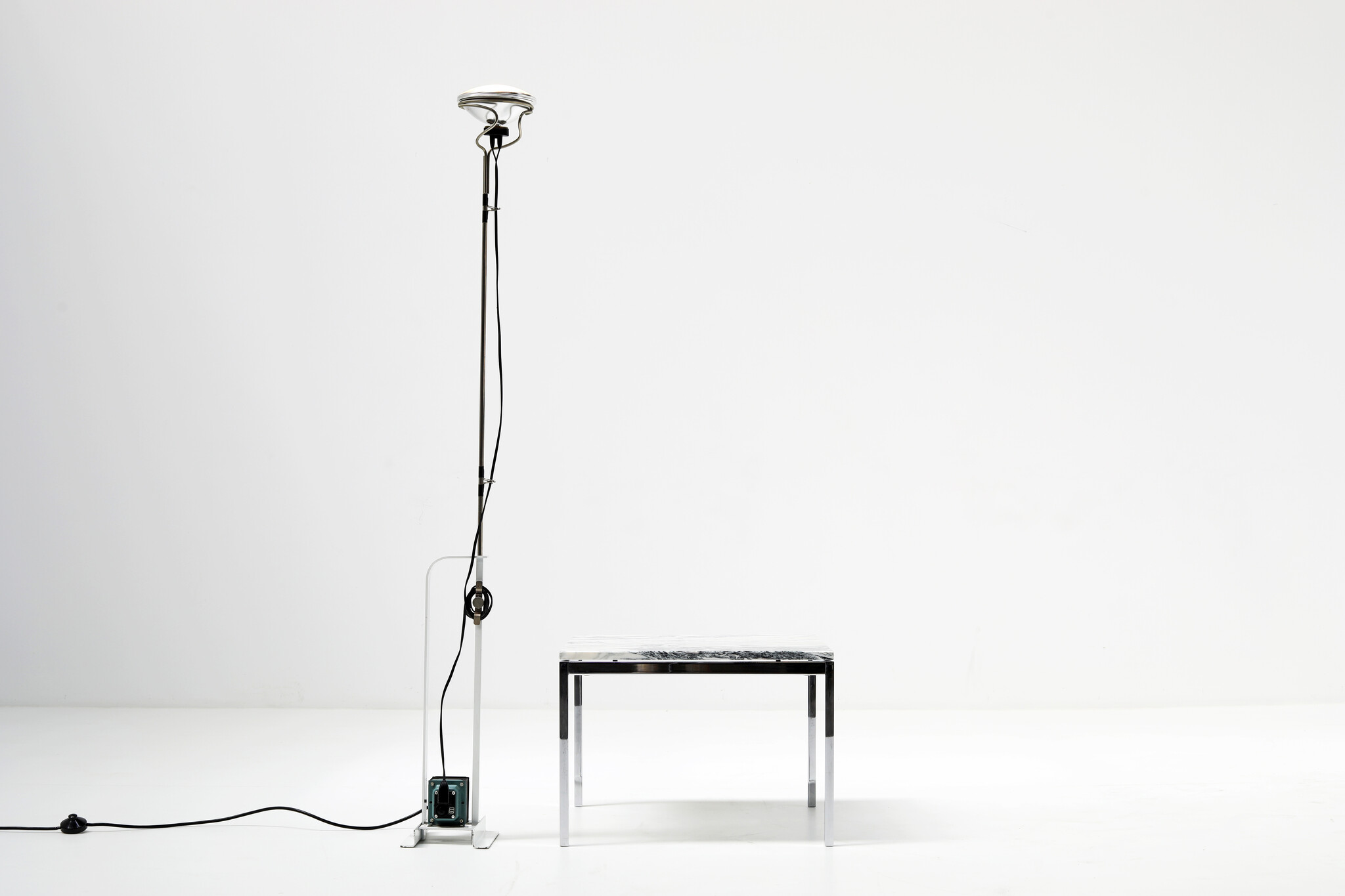 Toio floor lamp by Achille & Pier Giacomo Castiglioni