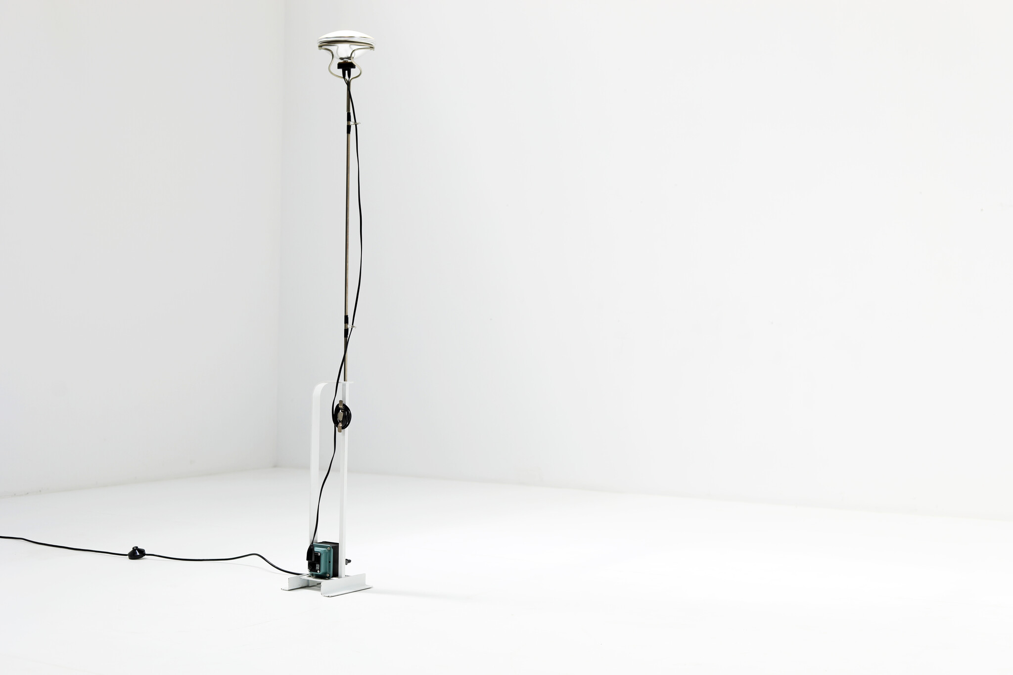 Lampadaire Toio par Achille & Pier Giacomo Castiglioni