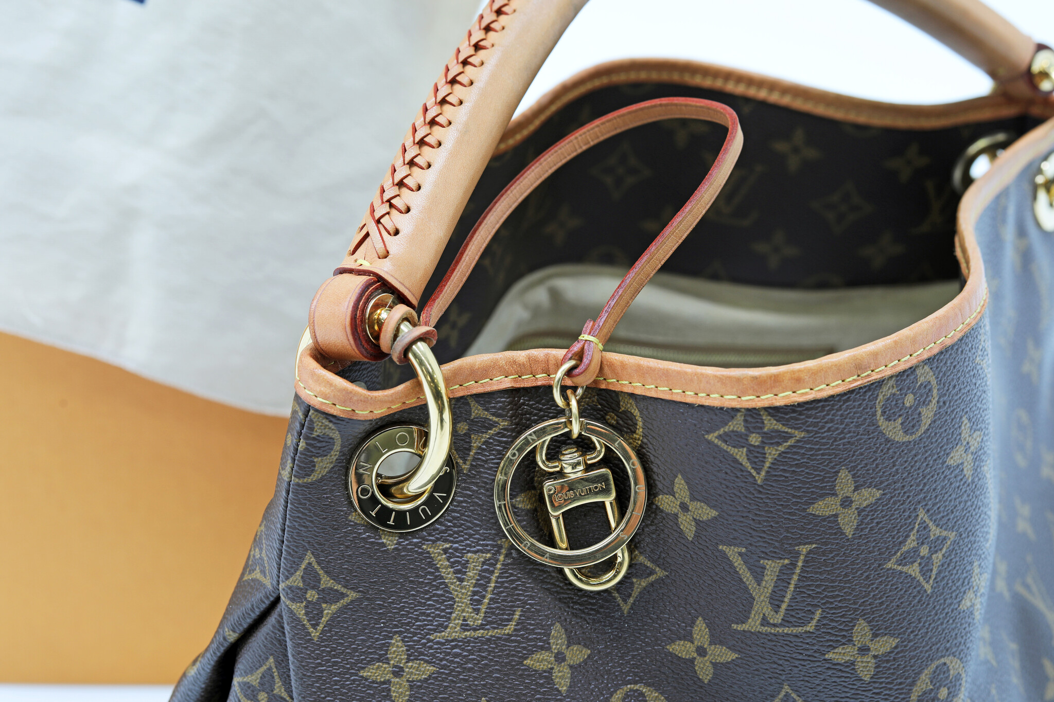 Louis Vuitton Artsy Handbag Monogram Canvas GM  eBay