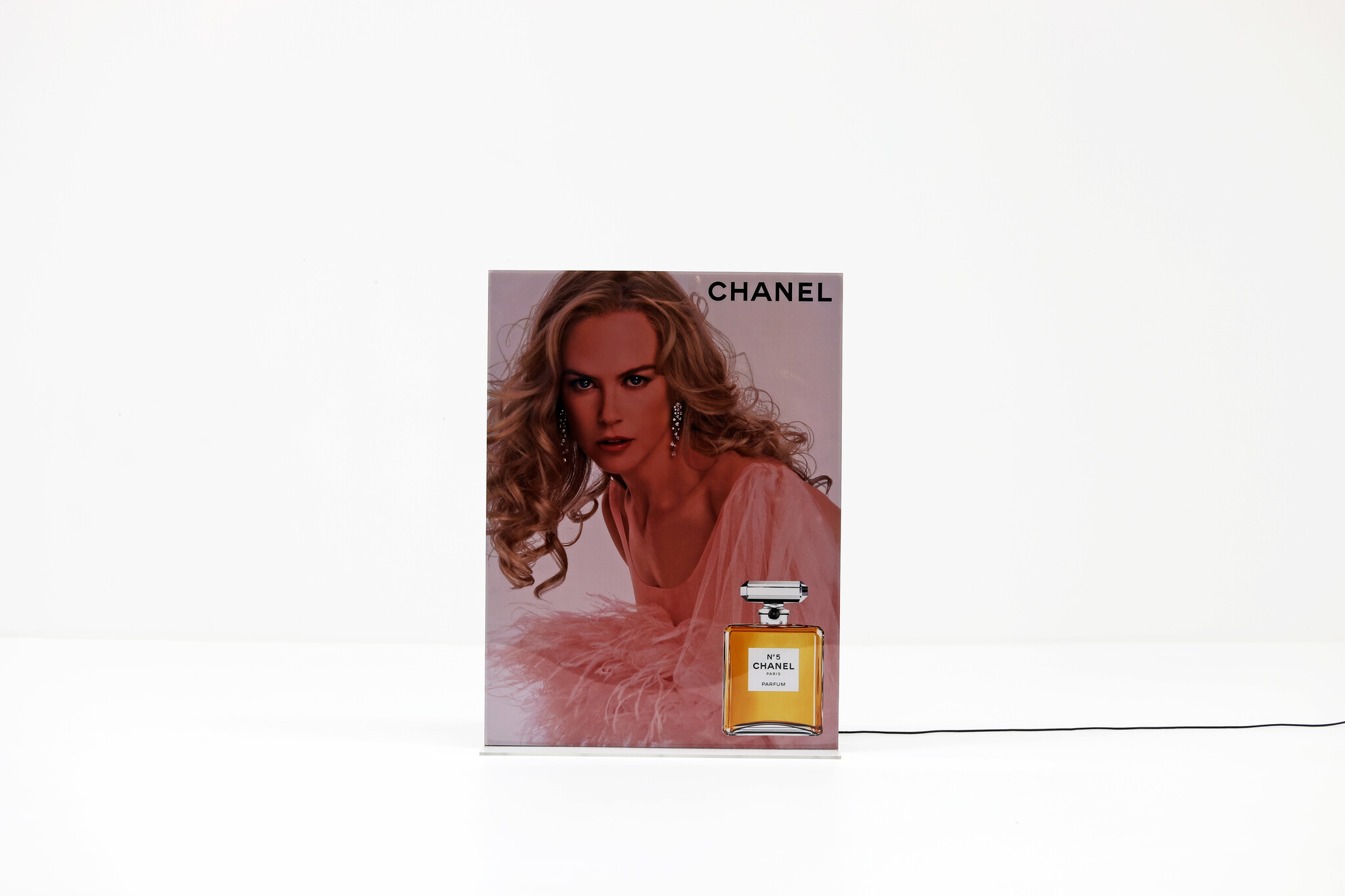 Présentoir lumineux Chanel d'origine