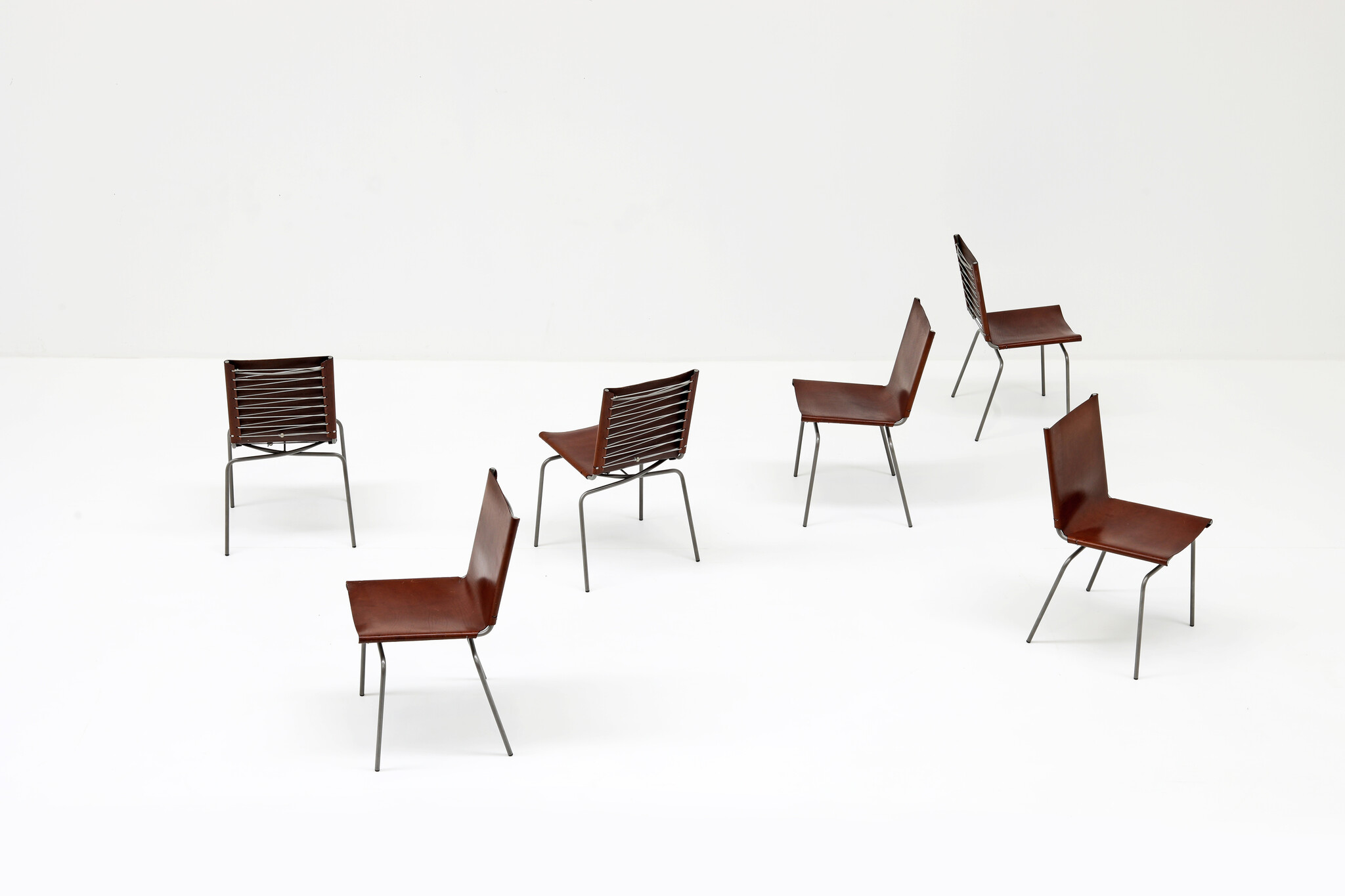 Fabiaan Van Severen "Crossed Leg" eetkamer stoelen