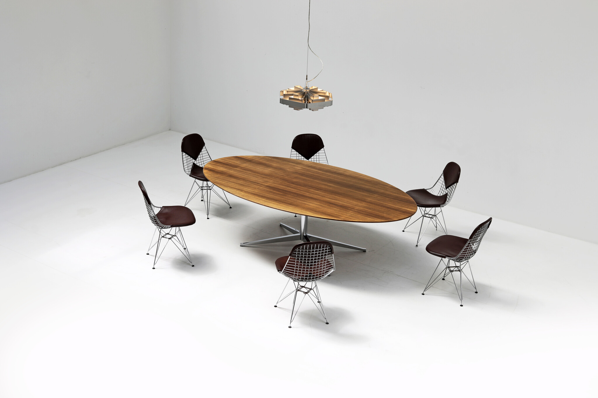 Table à manger ovale par Florence Knoll pour Knoll International, 1960