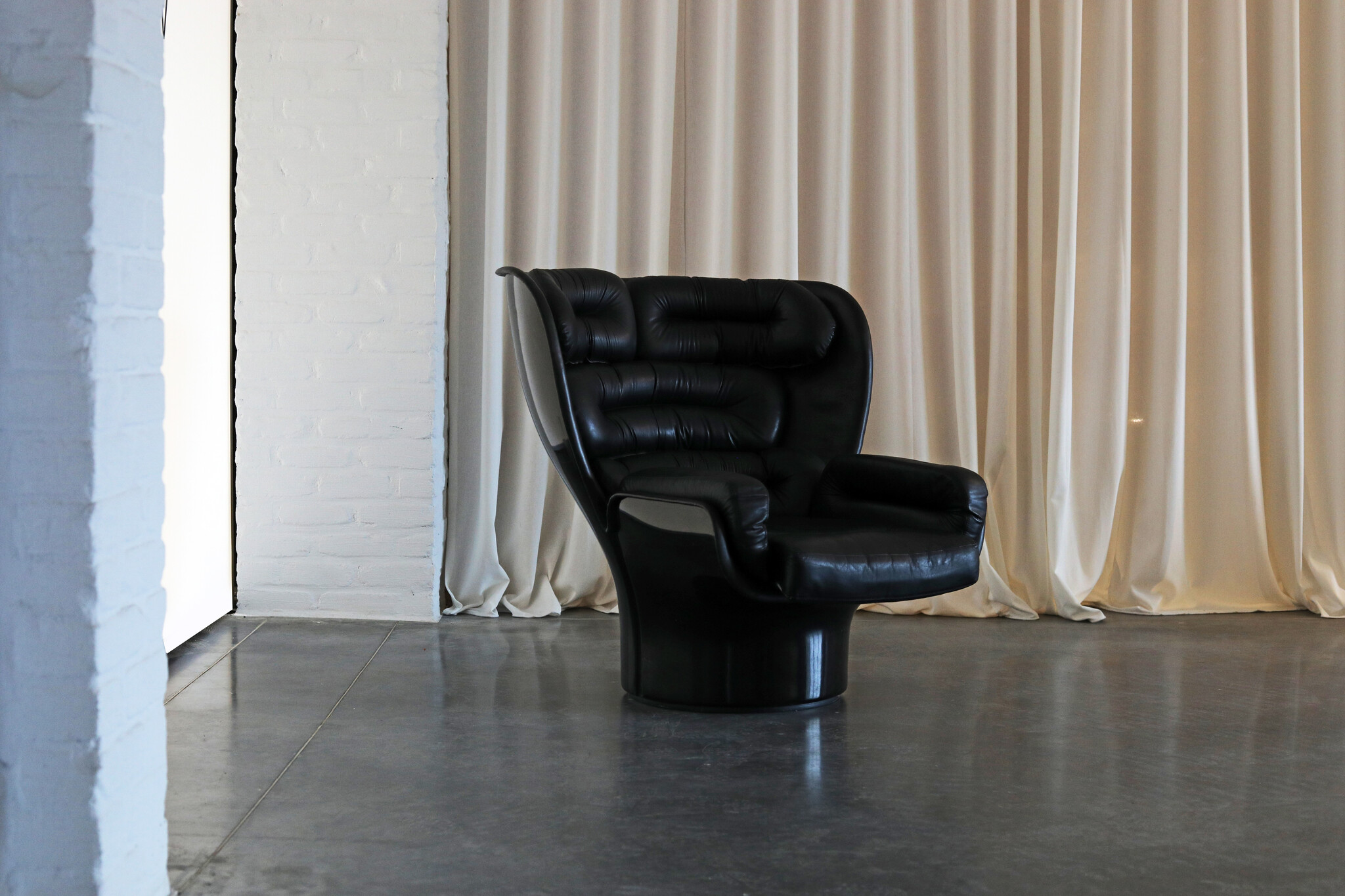 Rare Full Black Edition Elda Chair designed by Joe Colombo for Comfort, 1963