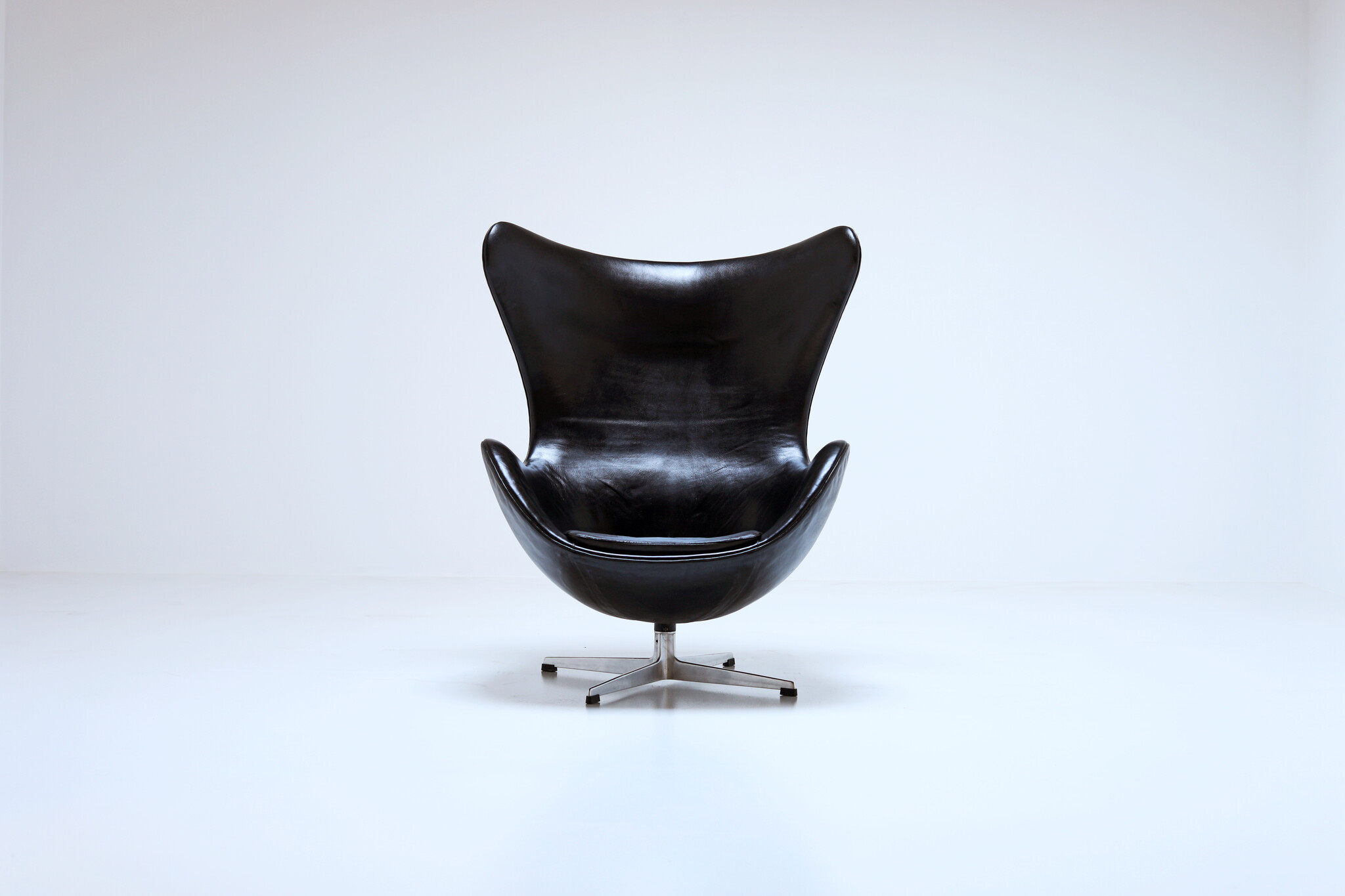 Vintage Egg chair door Arne Jacobsen voor Fritz Hansen