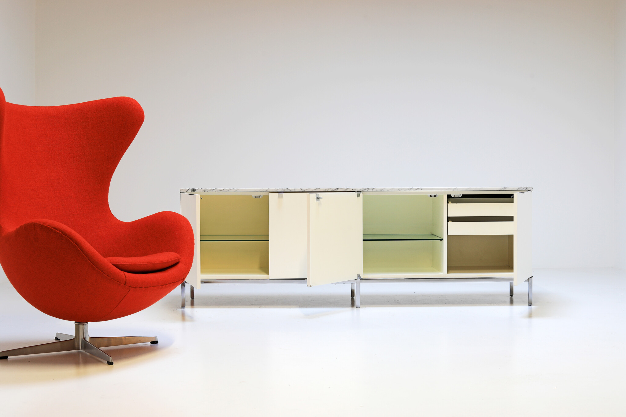 Knoll Credenza ontworpen door Florence Knoll, 1961