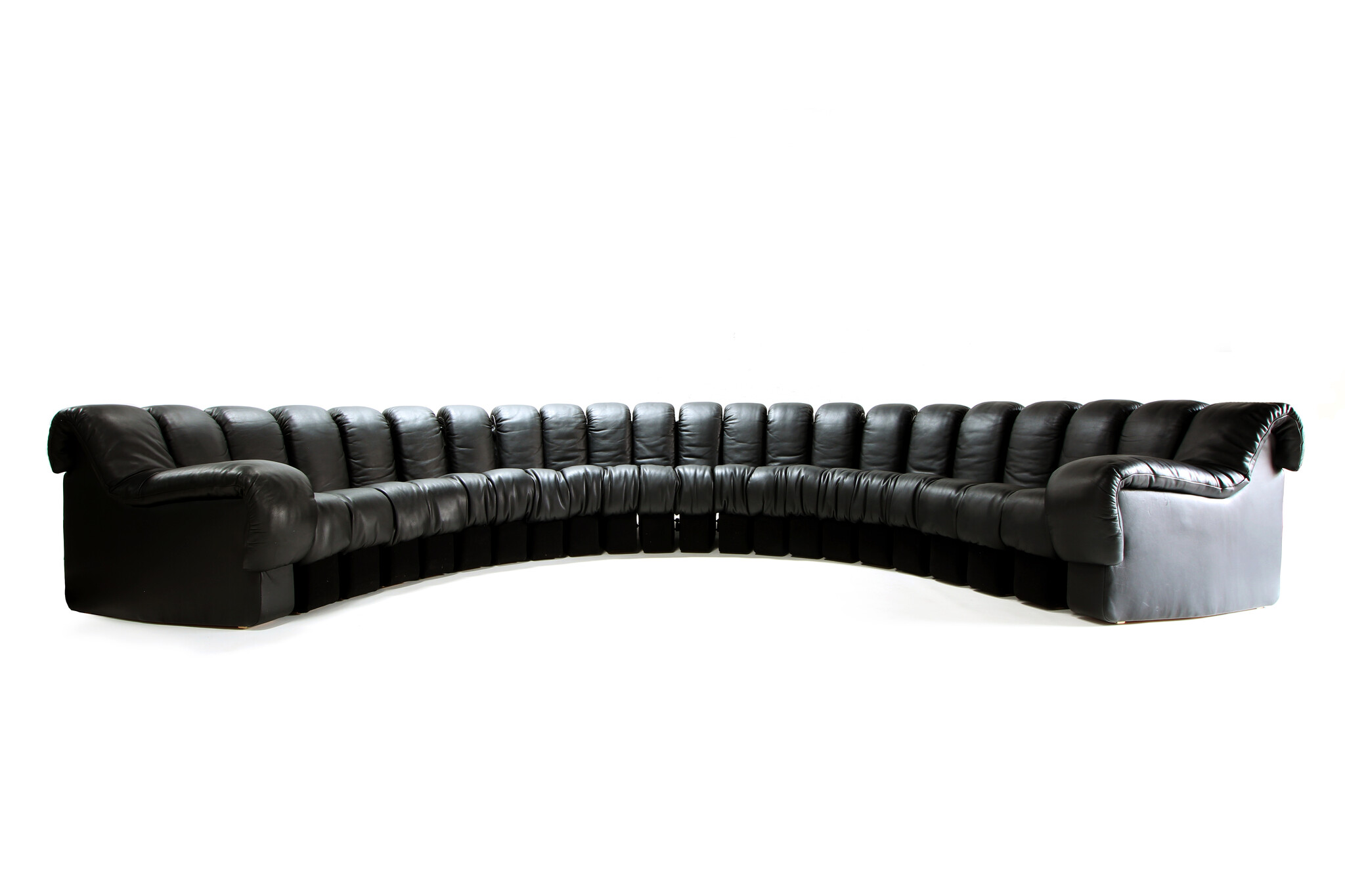 The iconic "Snake sofa" De Sede DS600