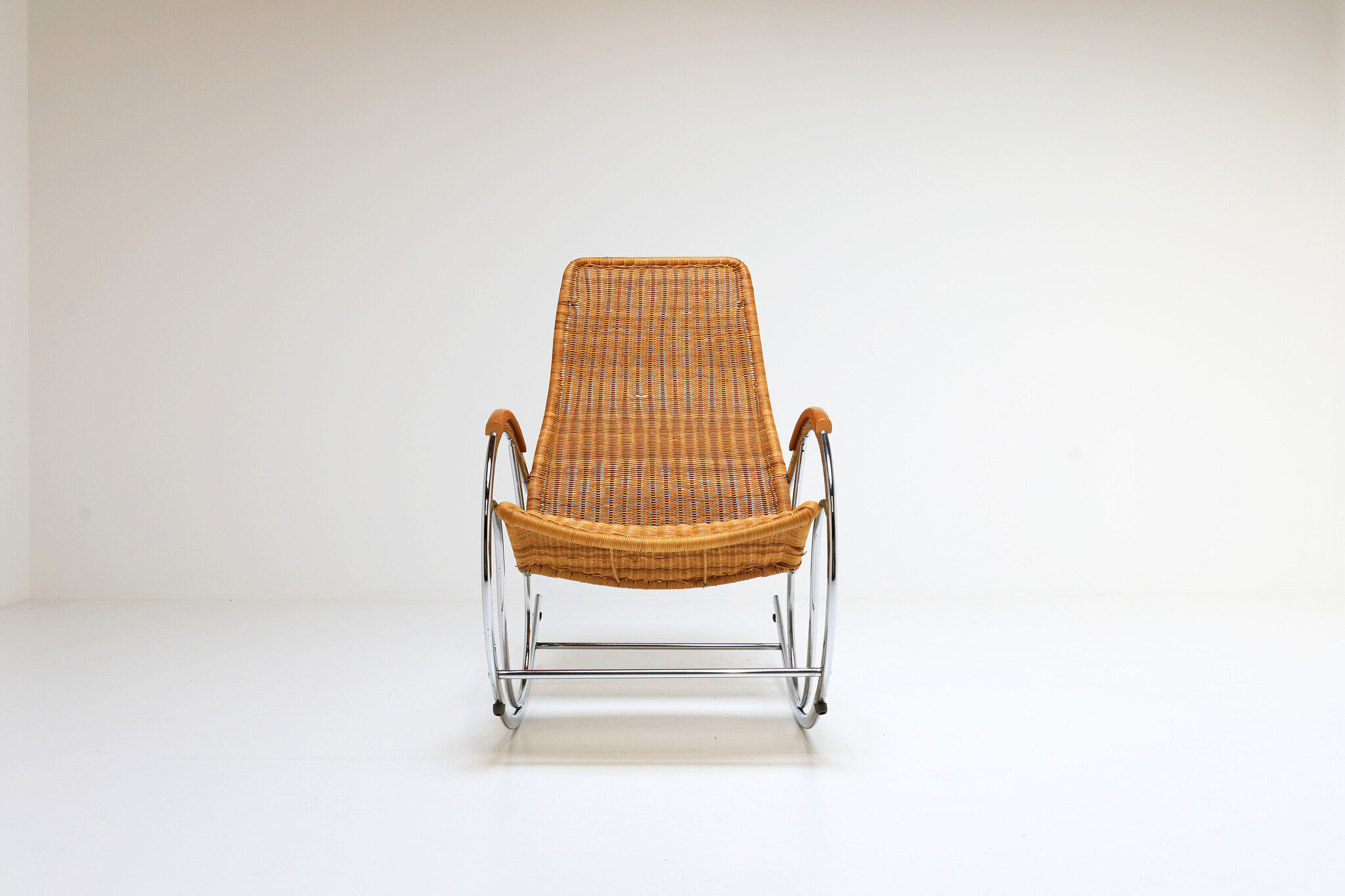 Vintage wicker rocking chair, 1970's