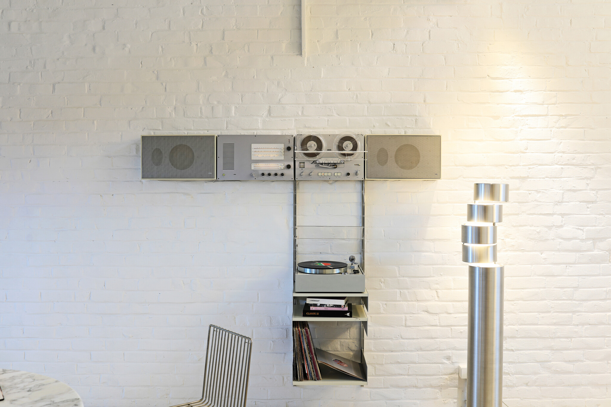 Unité murale Braun Stereo par Dieter Rams, années 1960