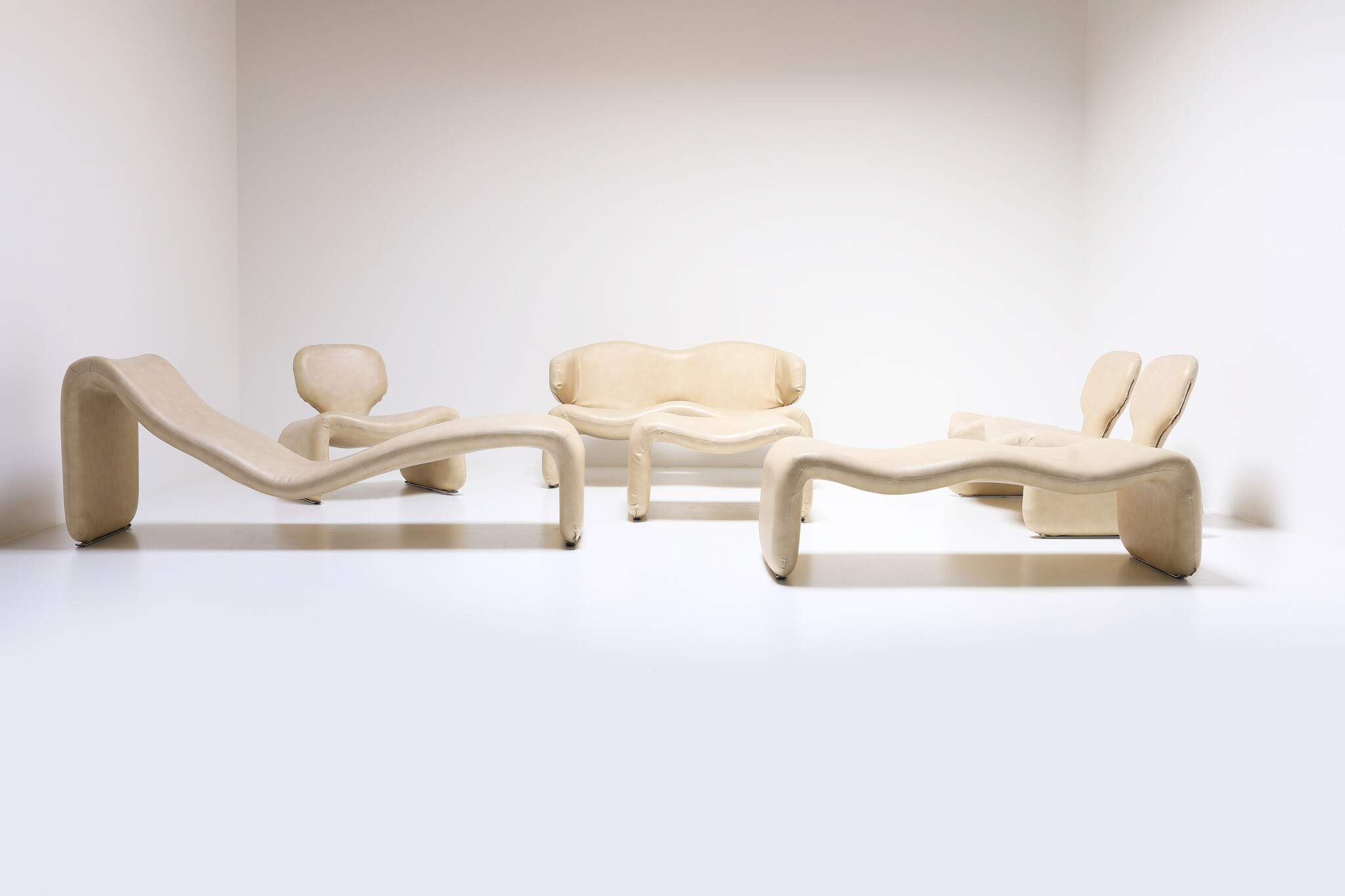 Djinn Chairs set by Olivier Mourgue for Airborne, 1960