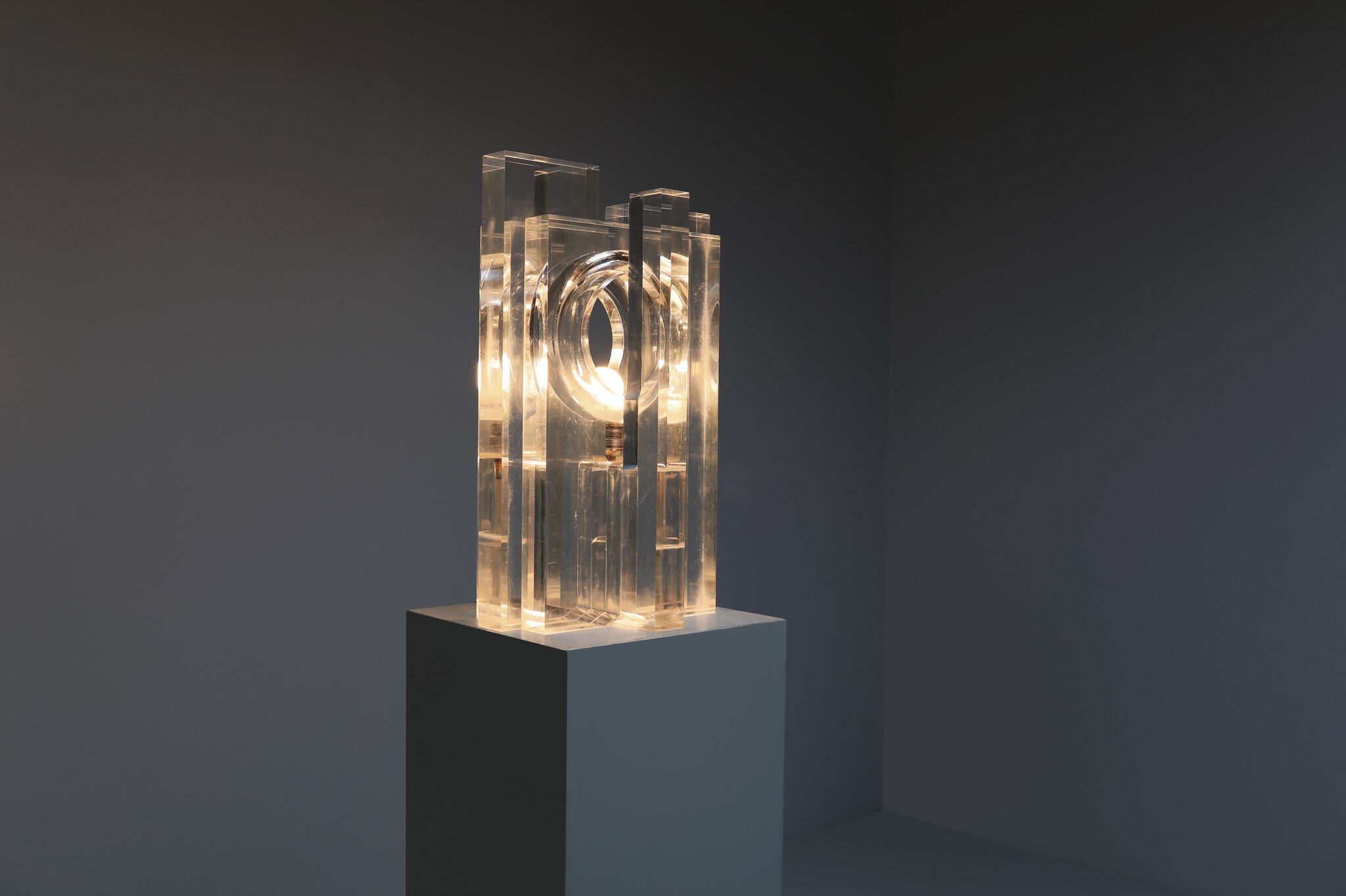 Architectural plexi table lamp by Sandro Petti for maison Jansen, 1970's