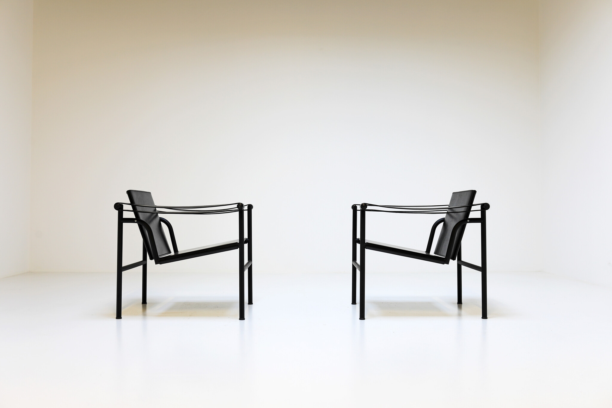 Couple Lc1 black edition Corbusier for Cassina, 1980s