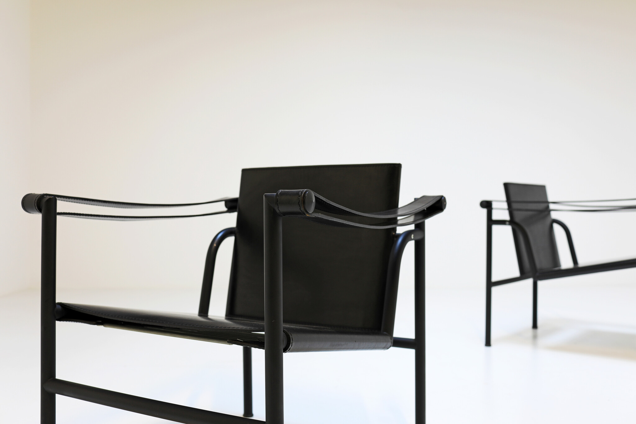 Couple Lc1 black edition Corbusier for Cassina, 1980s