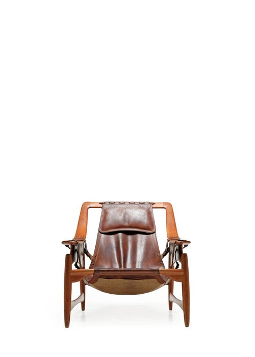 Leather chair from Liceu de Artes e Ofícios
