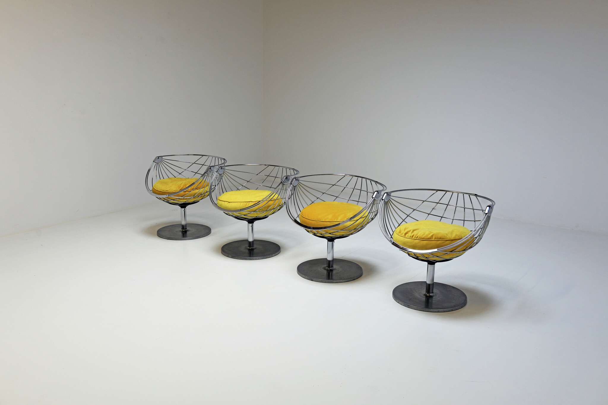 Atomic Ball Chairs van Rudi Verelst voor Novalux, 1974