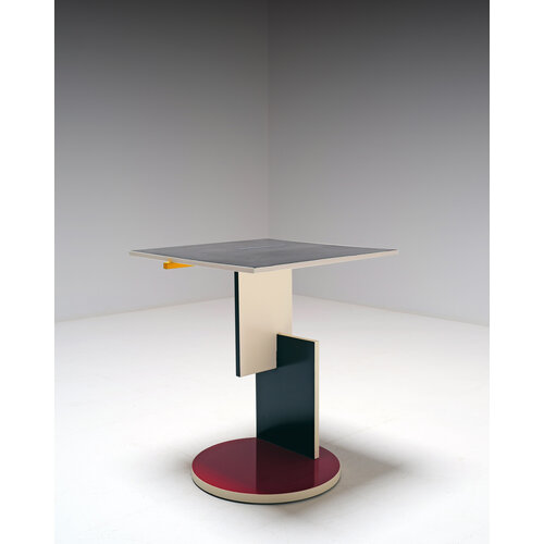 Bijzettafel "Divantafel" van Gerrit Rietveld