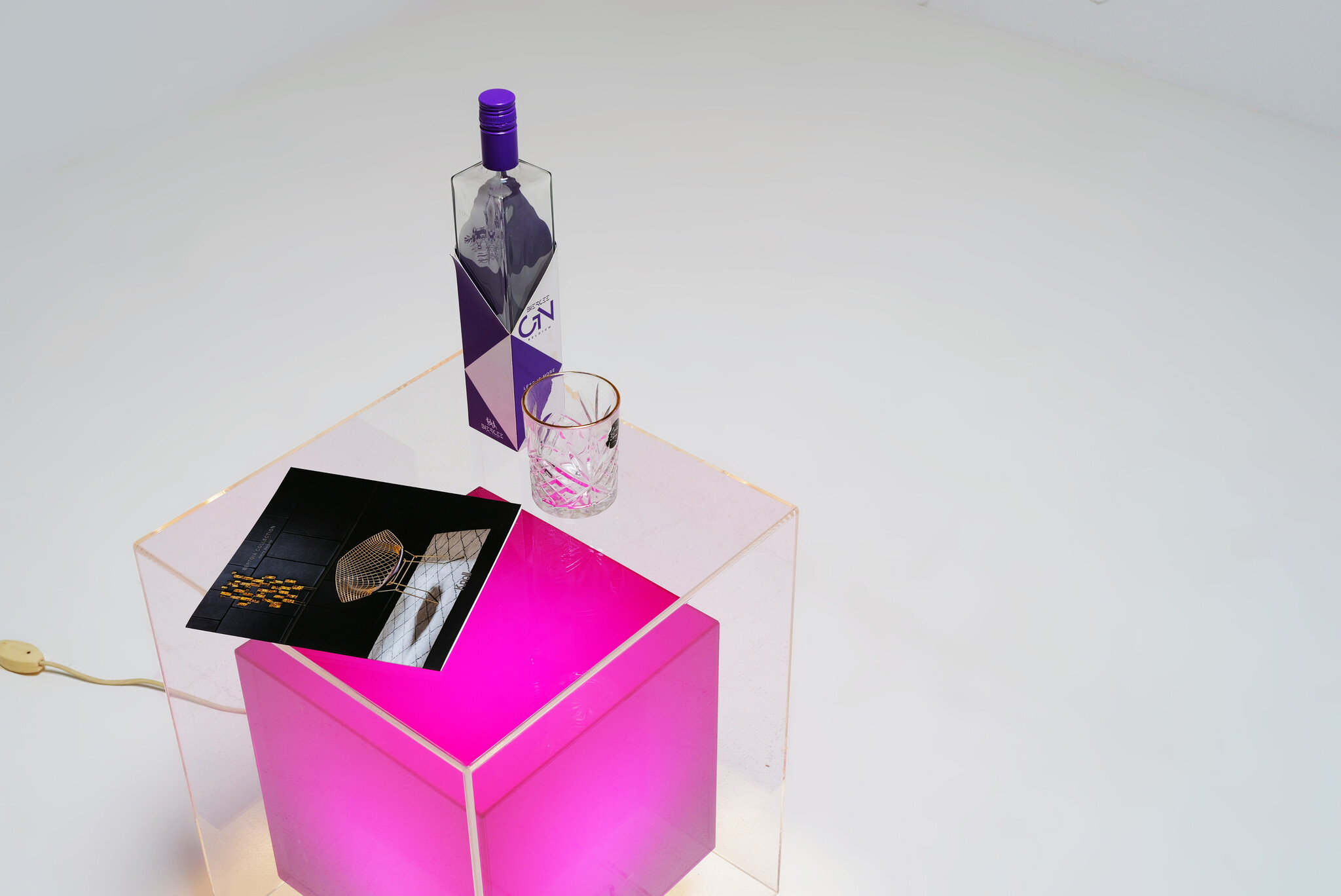 Modernist Cube lamp plexiglass