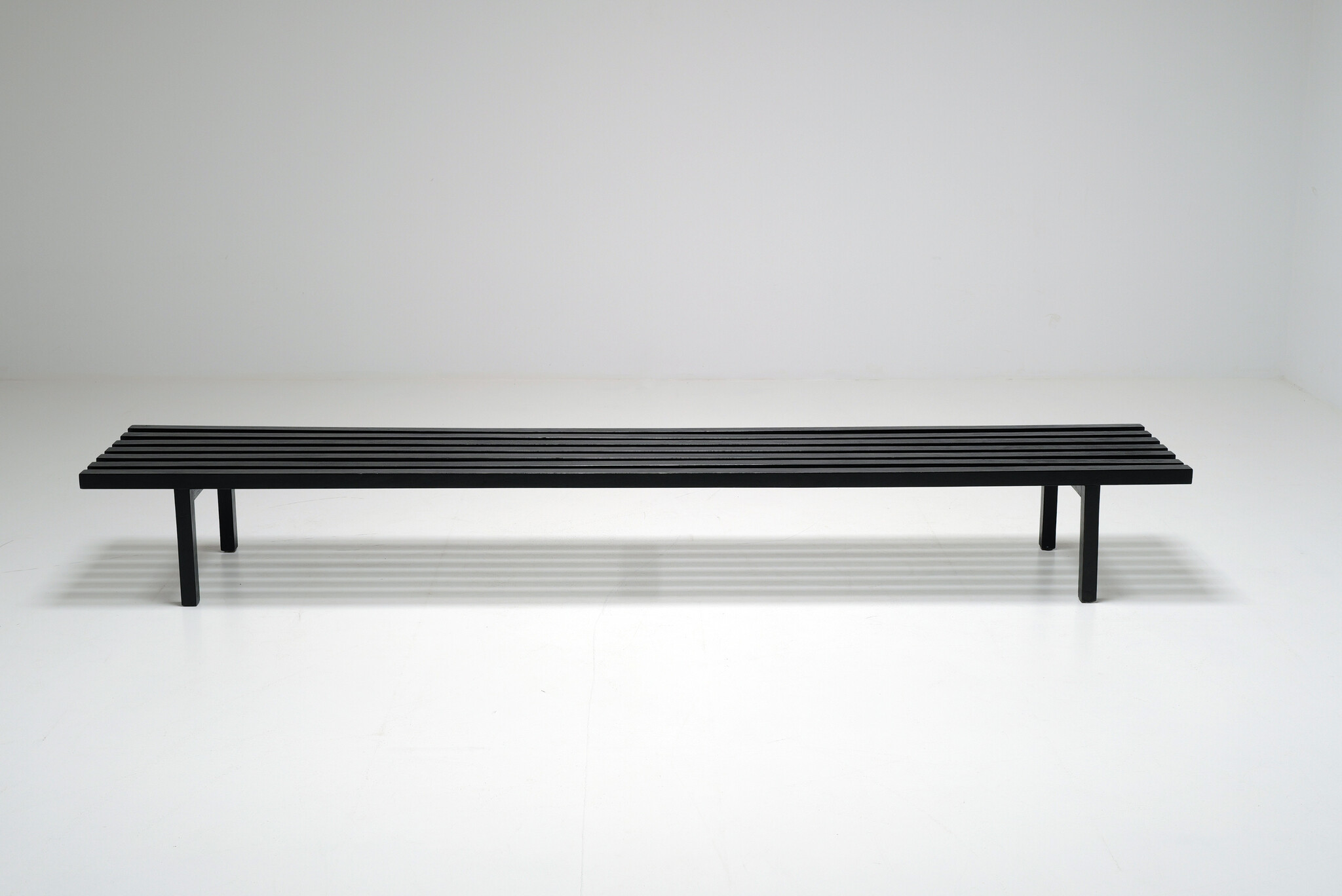 Banc en bois XXL, années 1970