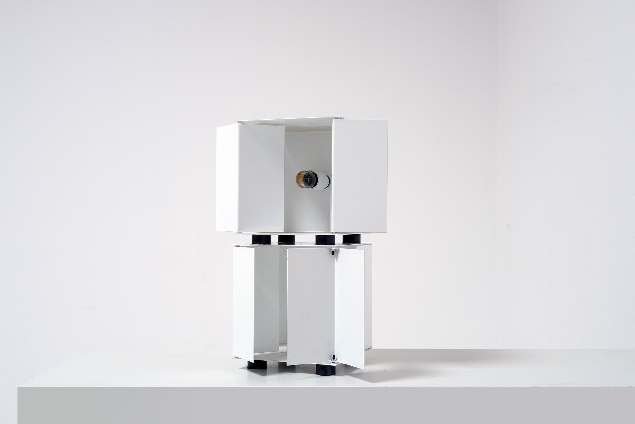 Lampe de table 3H attribuée par Paolo Tilche pour Sirrah, 1971