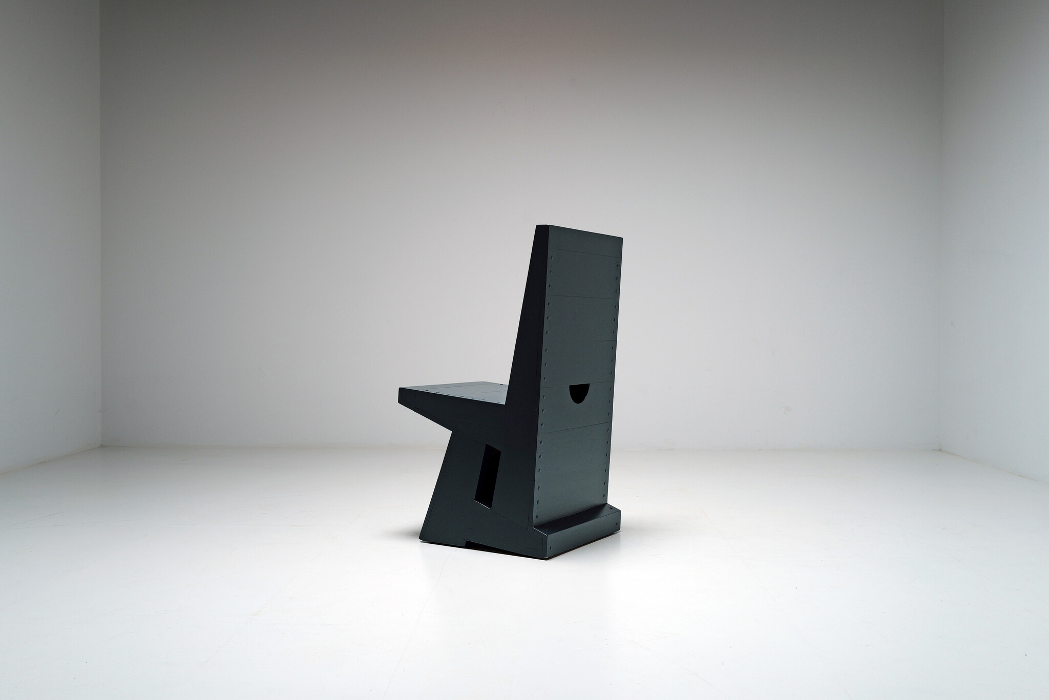 Easy chair type E-1  Dom Hans van der Laan