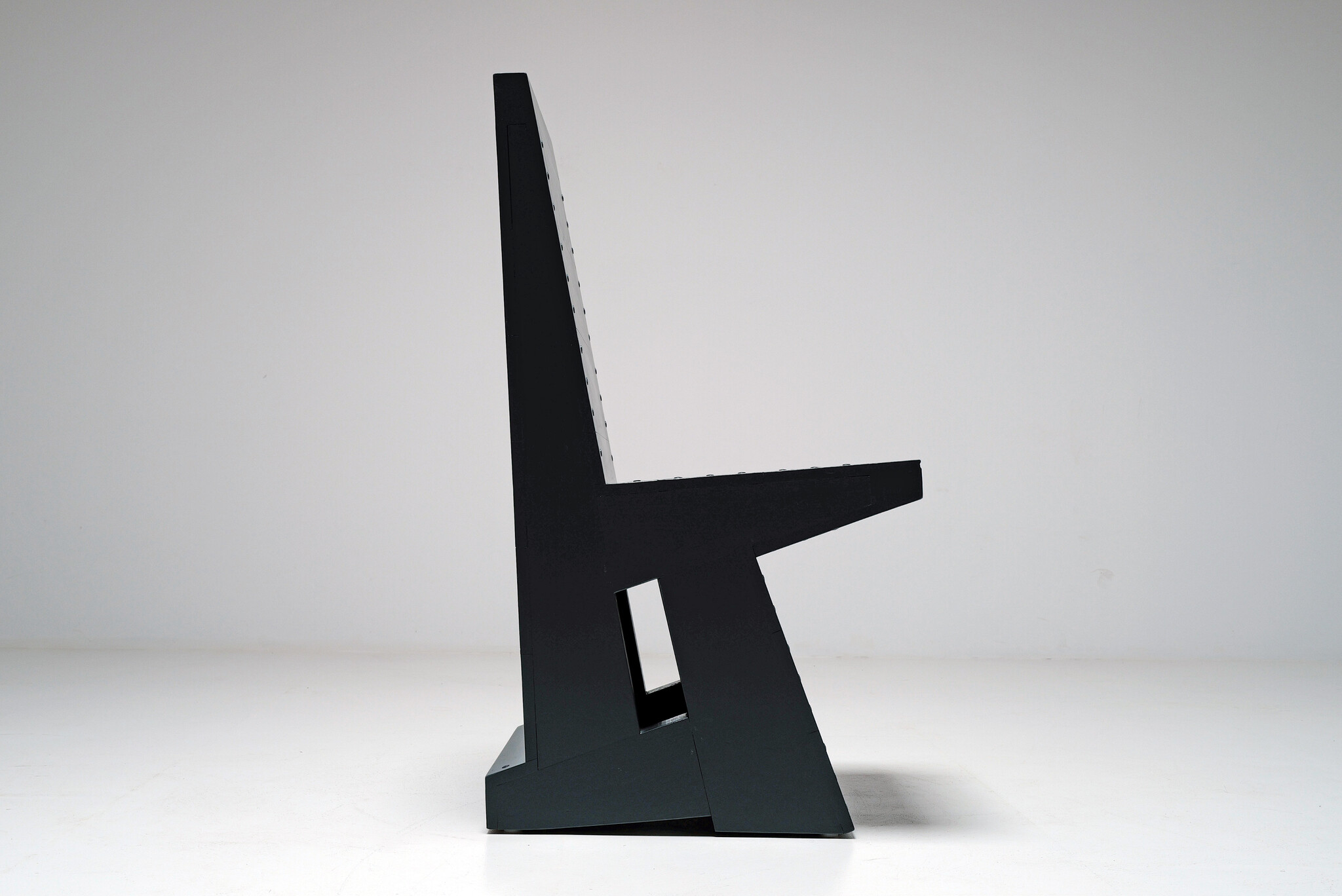 Easy chair type E-1  Dom Hans van der Laan
