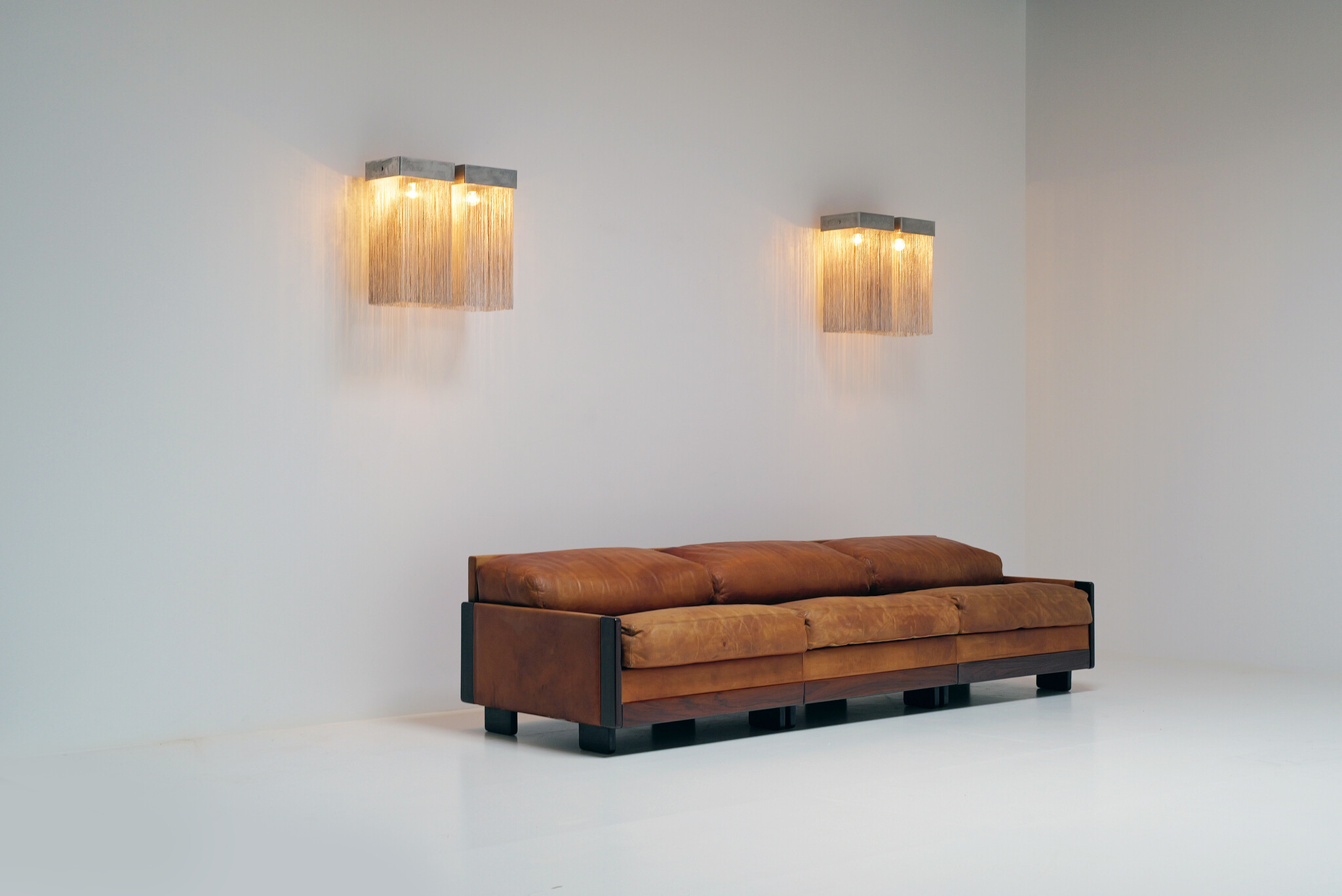 1人掛けソファ Cassina Afra and Tobia Scarpa Model 920 Soriana - Iconic Sofa by Afra & Tobia Scarpa - Cassina