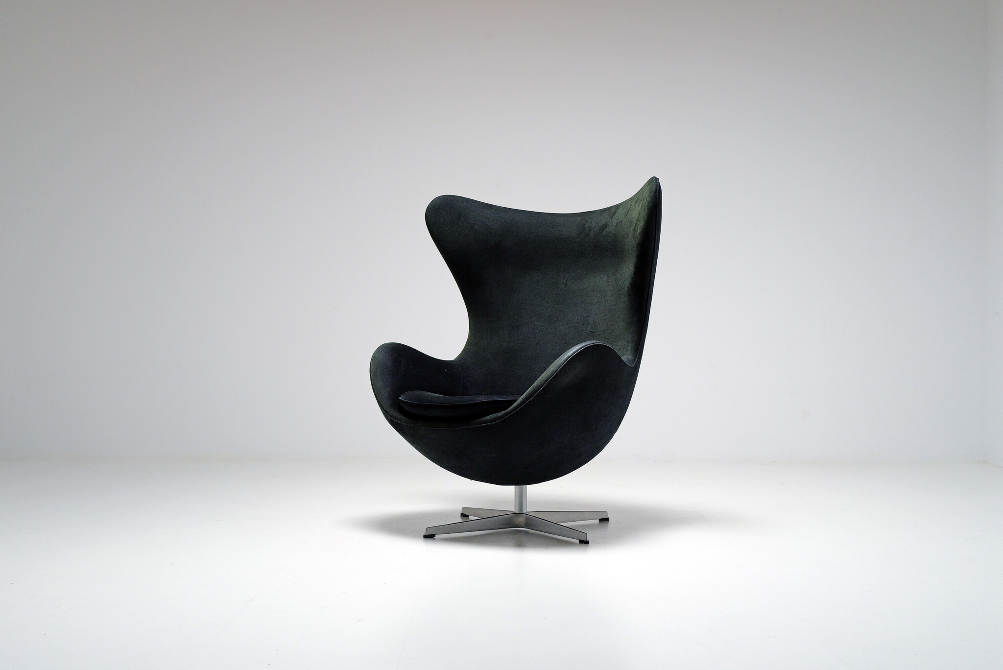 Vintage Egg chair door Arne Jacobsen voor Fritz Hansen