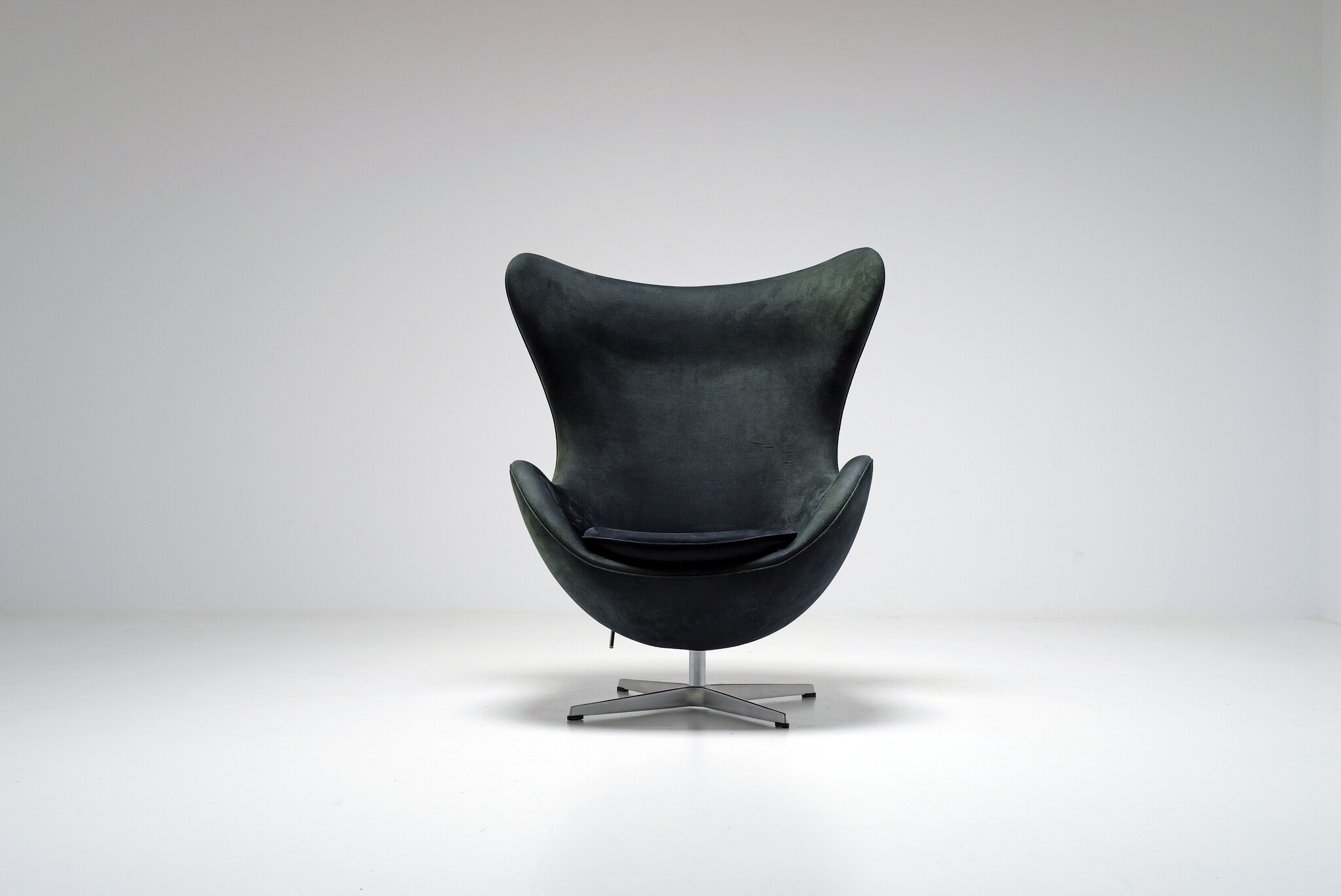 Vintage Egg chair door Arne Jacobsen voor Fritz Hansen