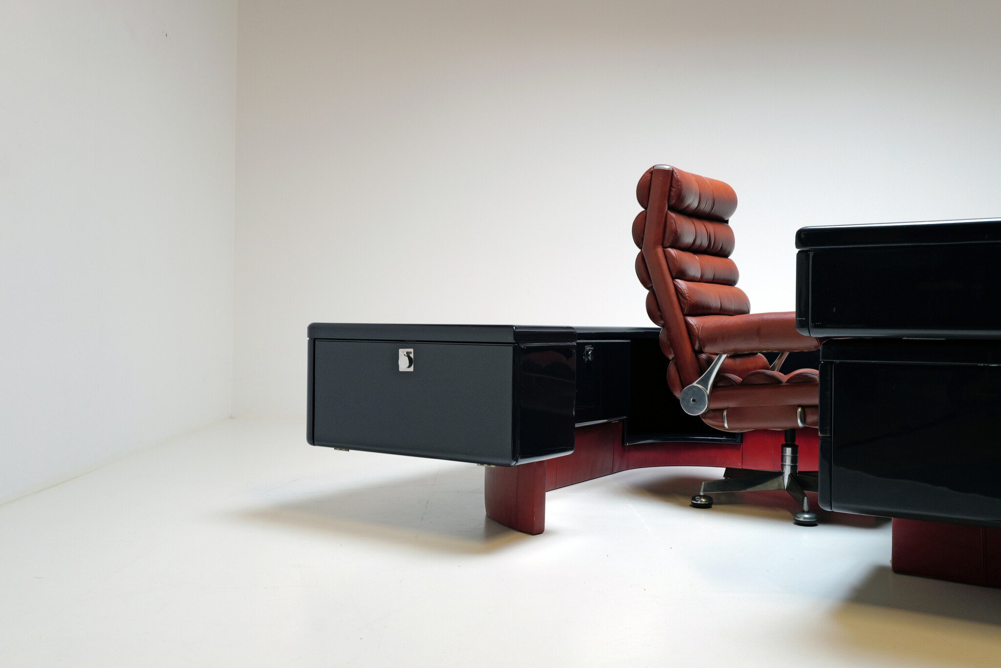 Exclusief directiebureau van Fabio Lenci voor Bernini,1960s