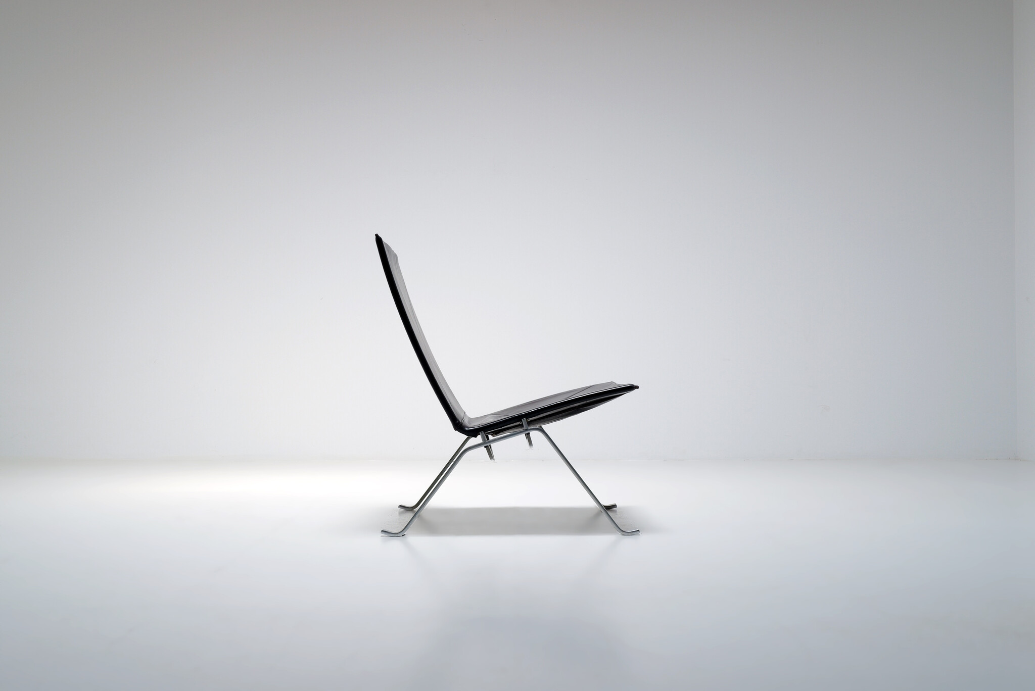 PK22 Poul Kjærholm geproduceerd door Fritz Hansen, 1988