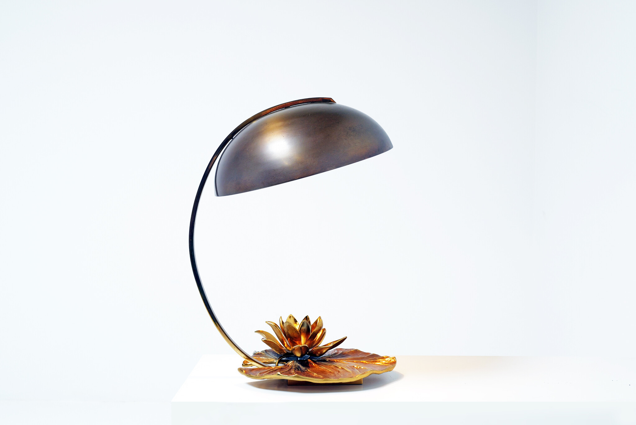 Lampe nénuphar de Maison Charles, années 1970