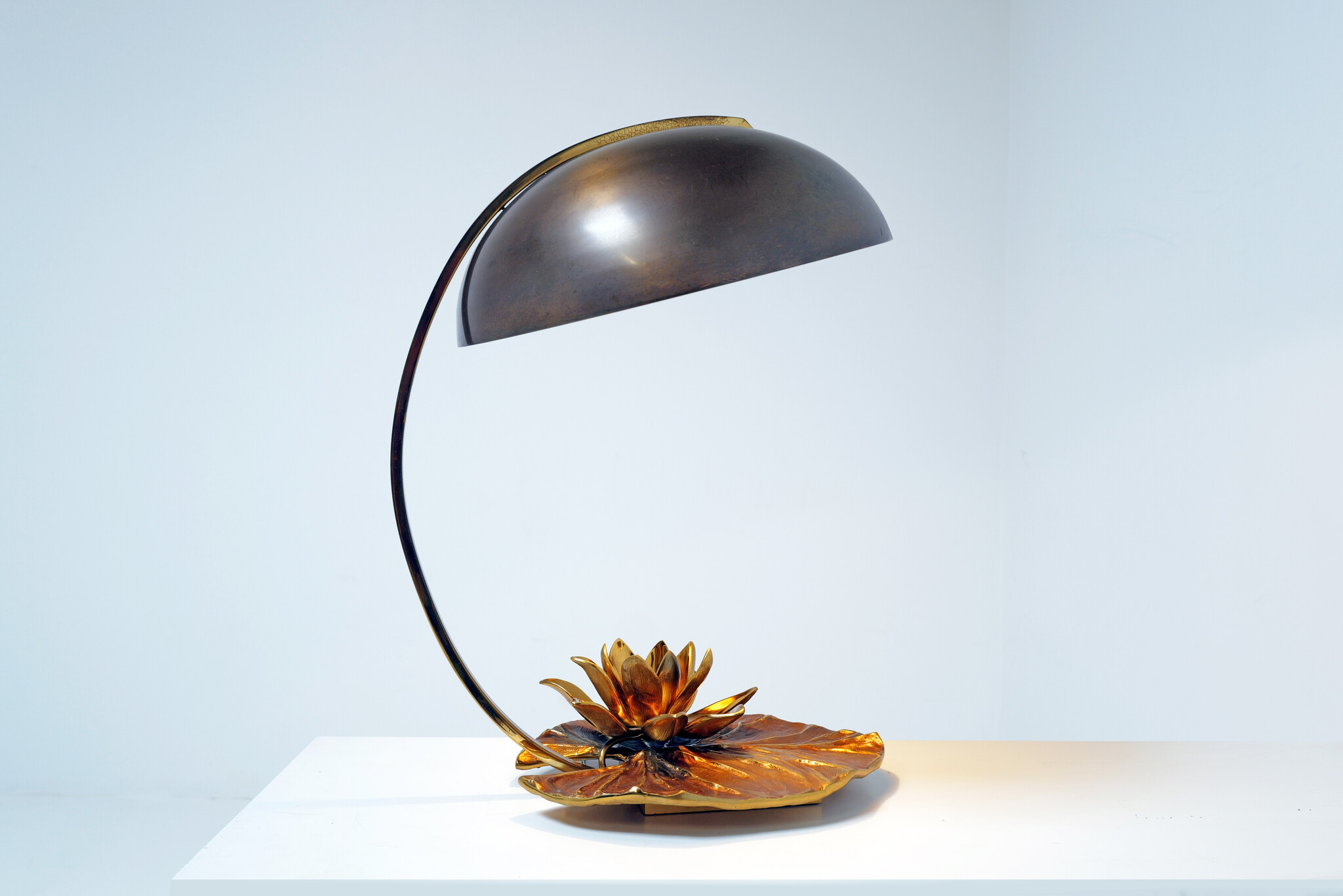 Lampe nénuphar de Maison Charles, années 1970