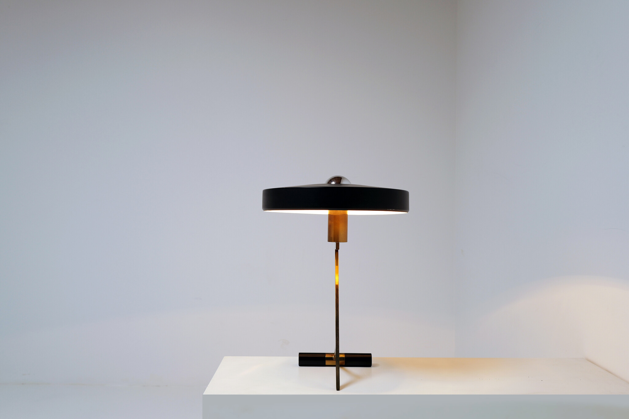 Lampe de table Louis Kalff, années 1950