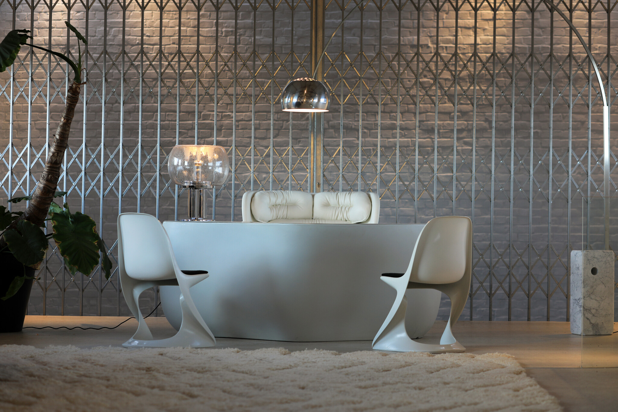 Flos booglamp ontwerpen door Archille en Piere Castiglioni, 1962