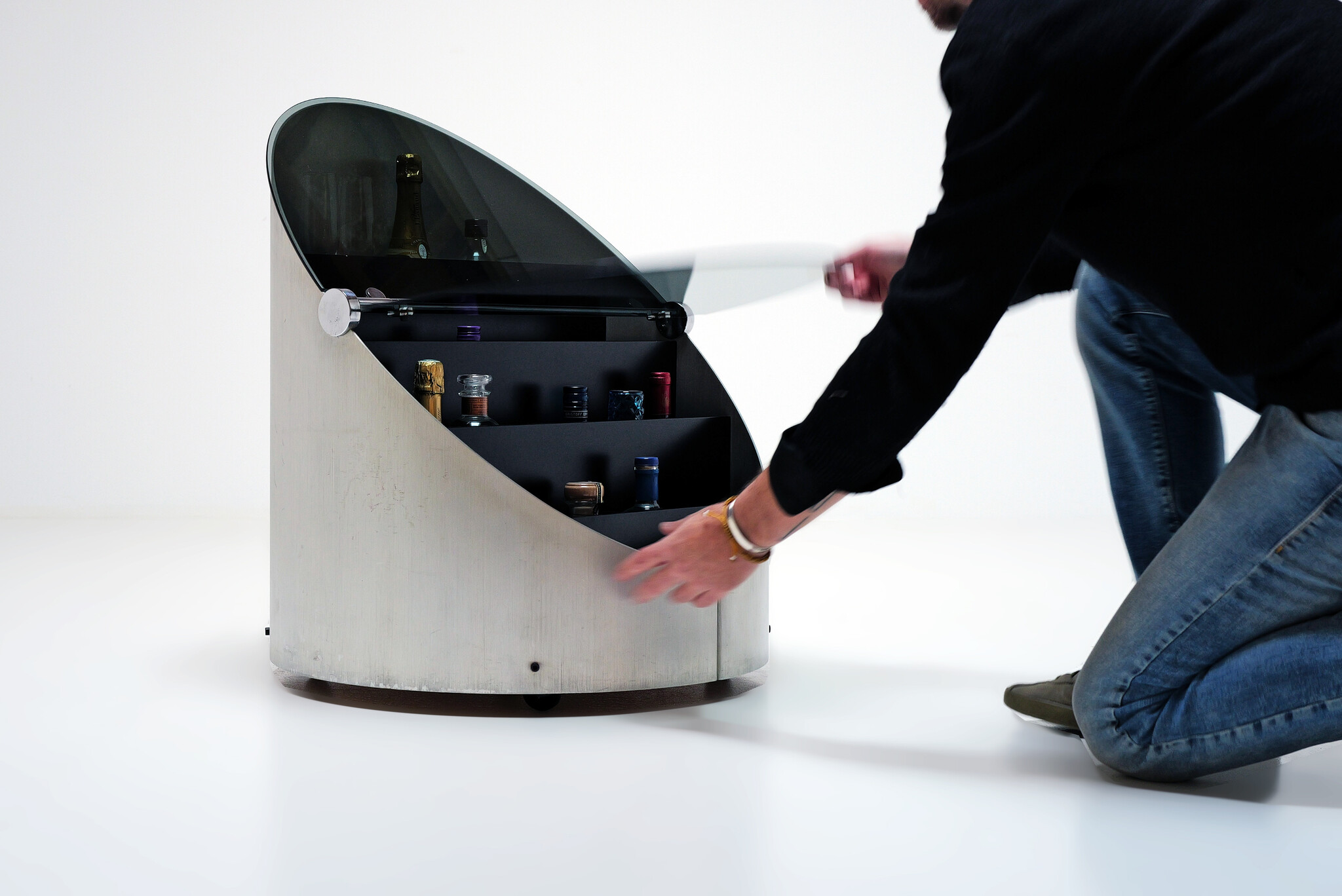 Mobile Bar by Claudio Salocchi for Luigi Sormani, Italy, 1970s