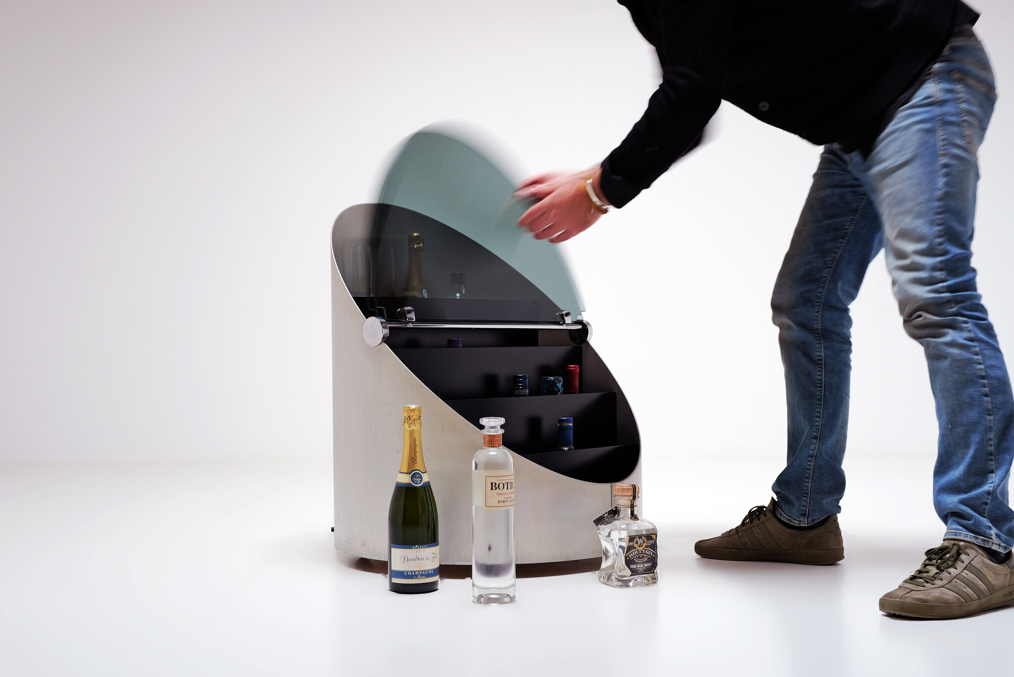 Mobile Bar by Claudio Salocchi for Luigi Sormani, Italy, 1970s