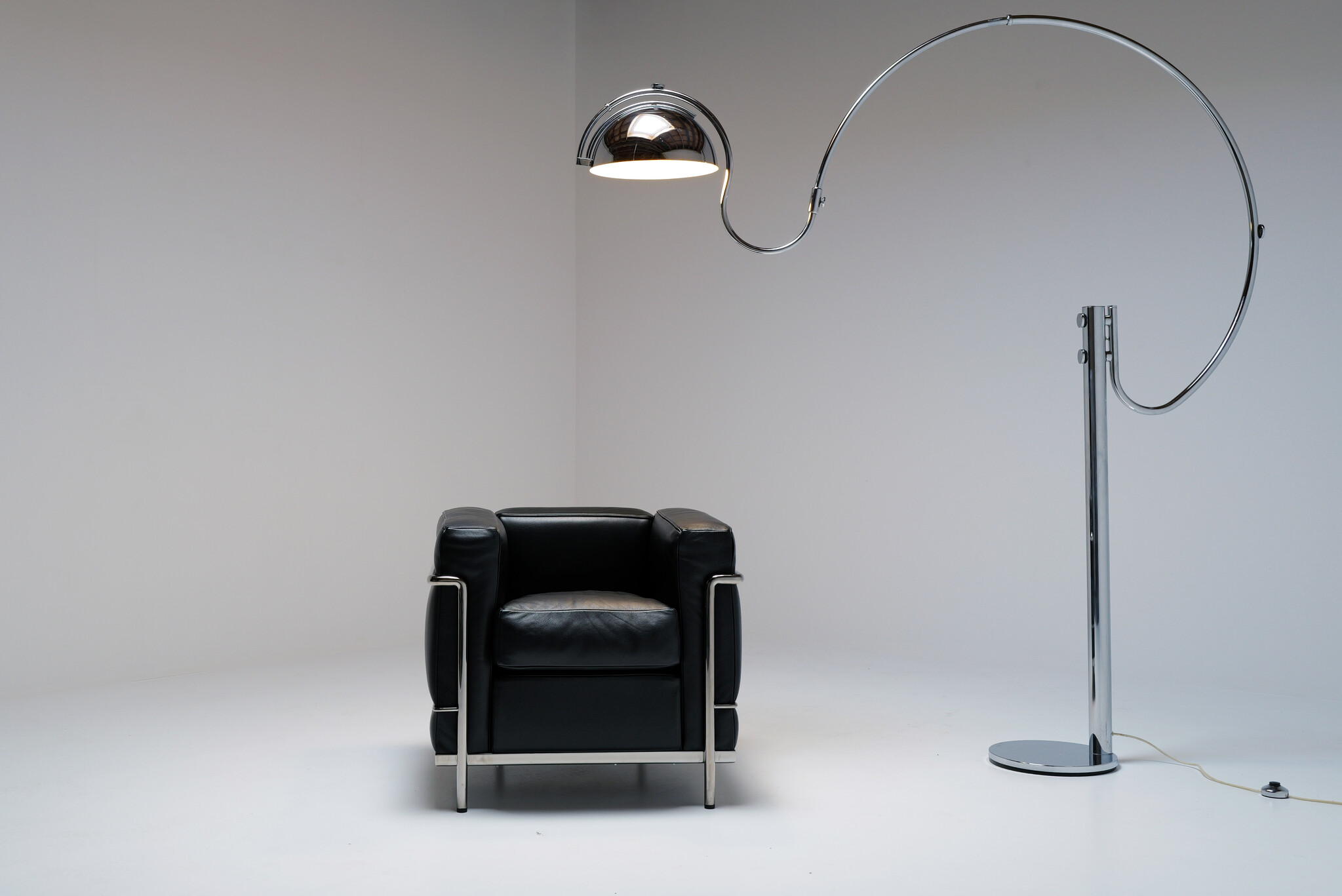 Lampe à arc chromée, années 1970