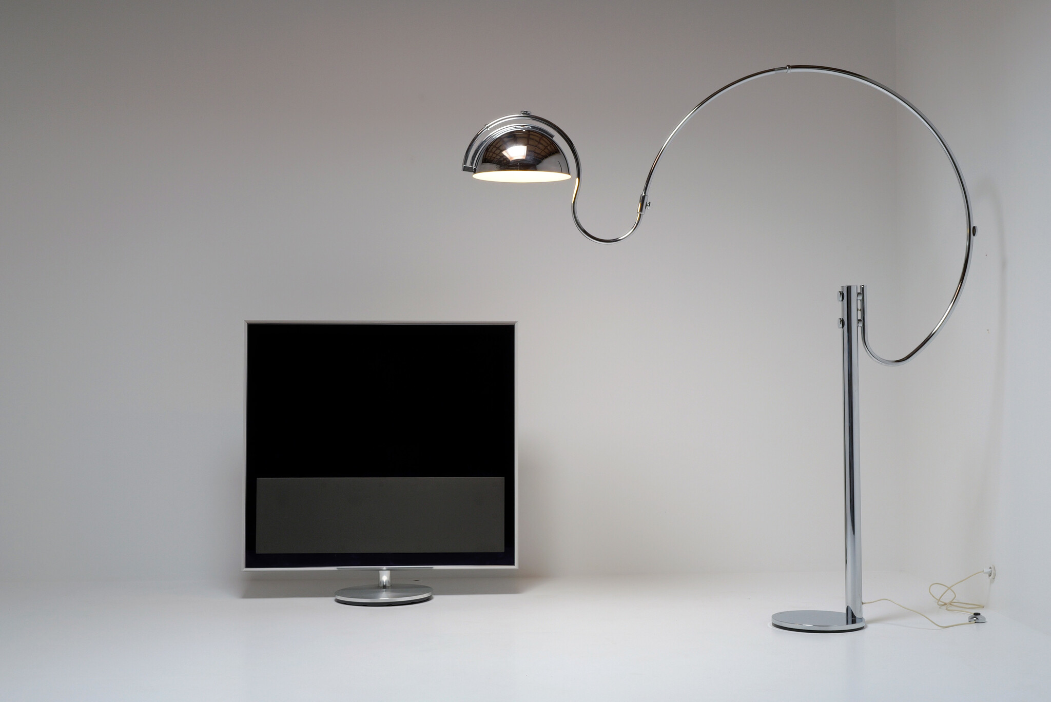 Bang & Olufsen BeoVision 10–46″ Noir piano