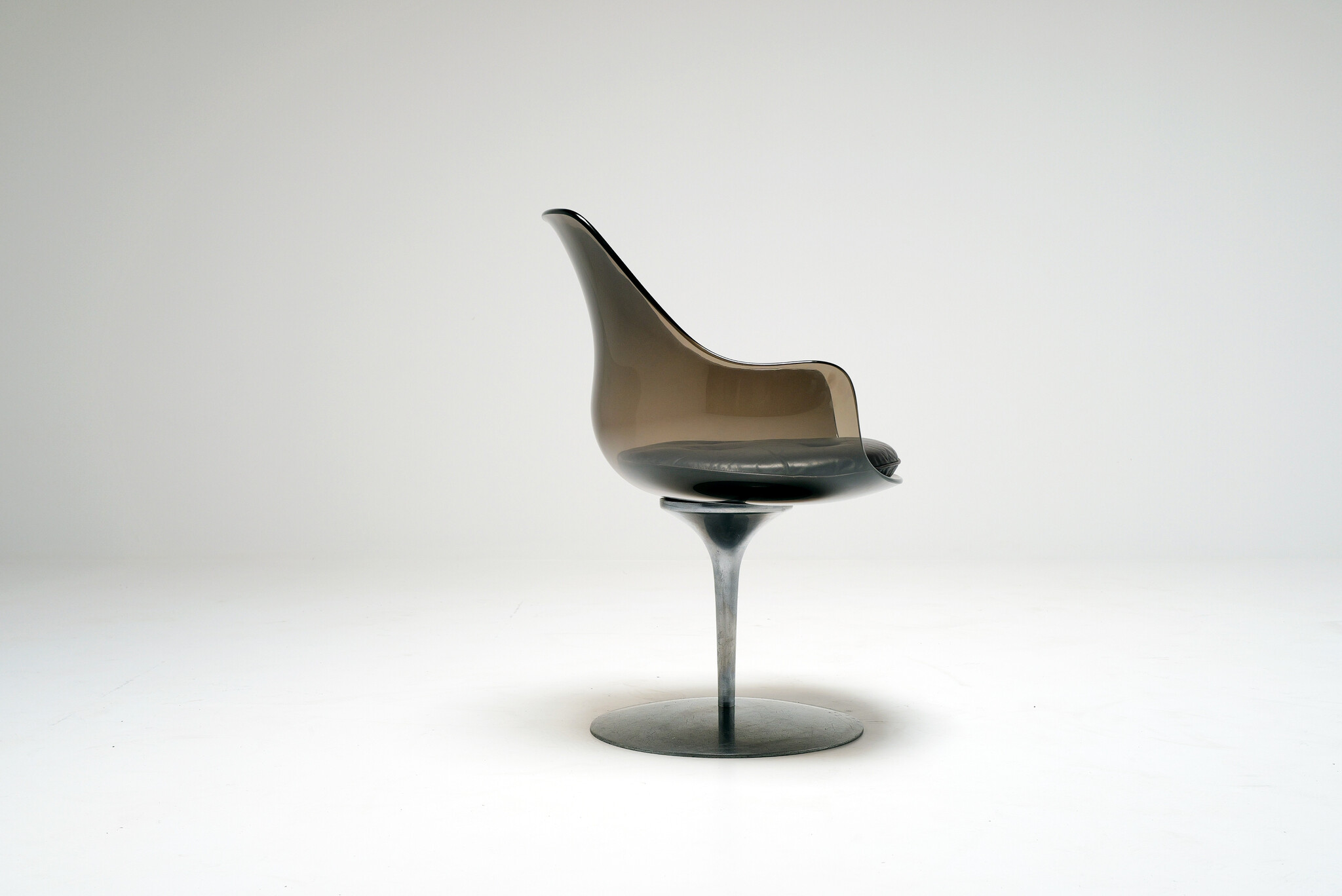 Ensemble de 8 chaises Champagne par Estelle & Erwin Laverne, 1962