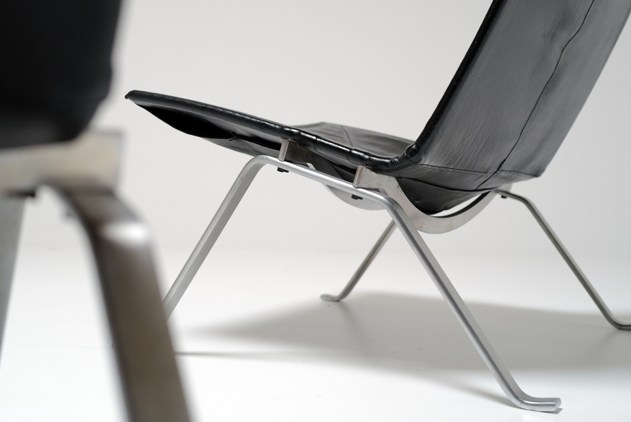 Set PK22 chairs Poul Kjærholm produced by Fritz Hansen, 1957