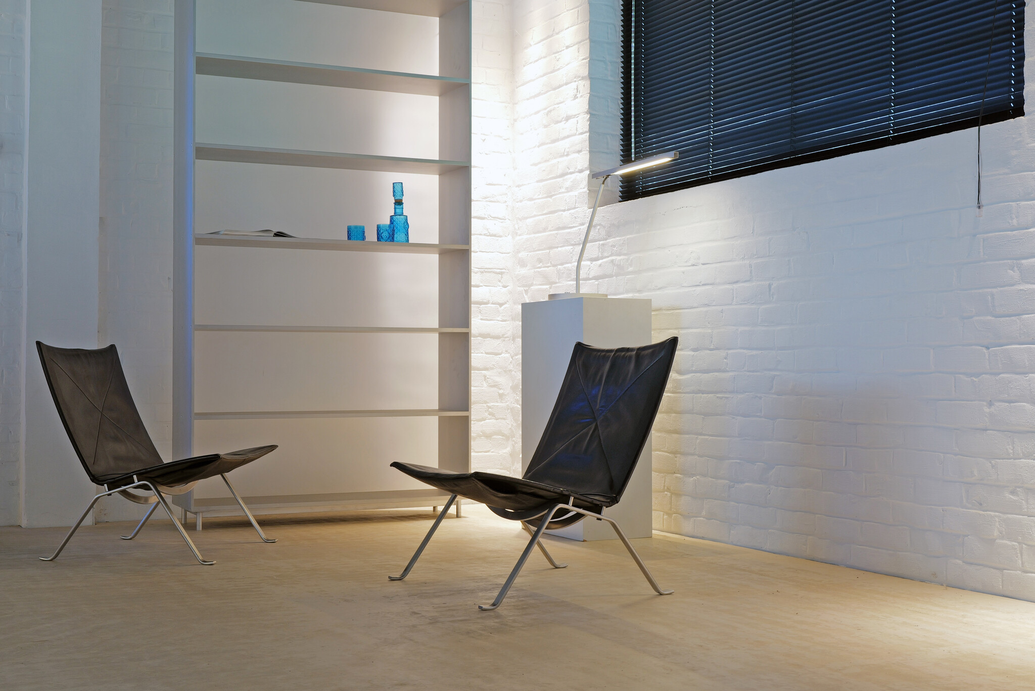 Set PK22 chairs Poul Kjærholm produced by Fritz Hansen, 1957