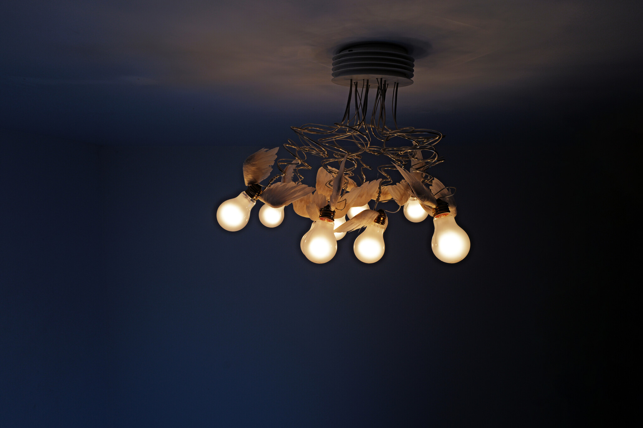 Lampe 'Birdie' avec ailes en plumes d'oie pour Ingo Maurer
