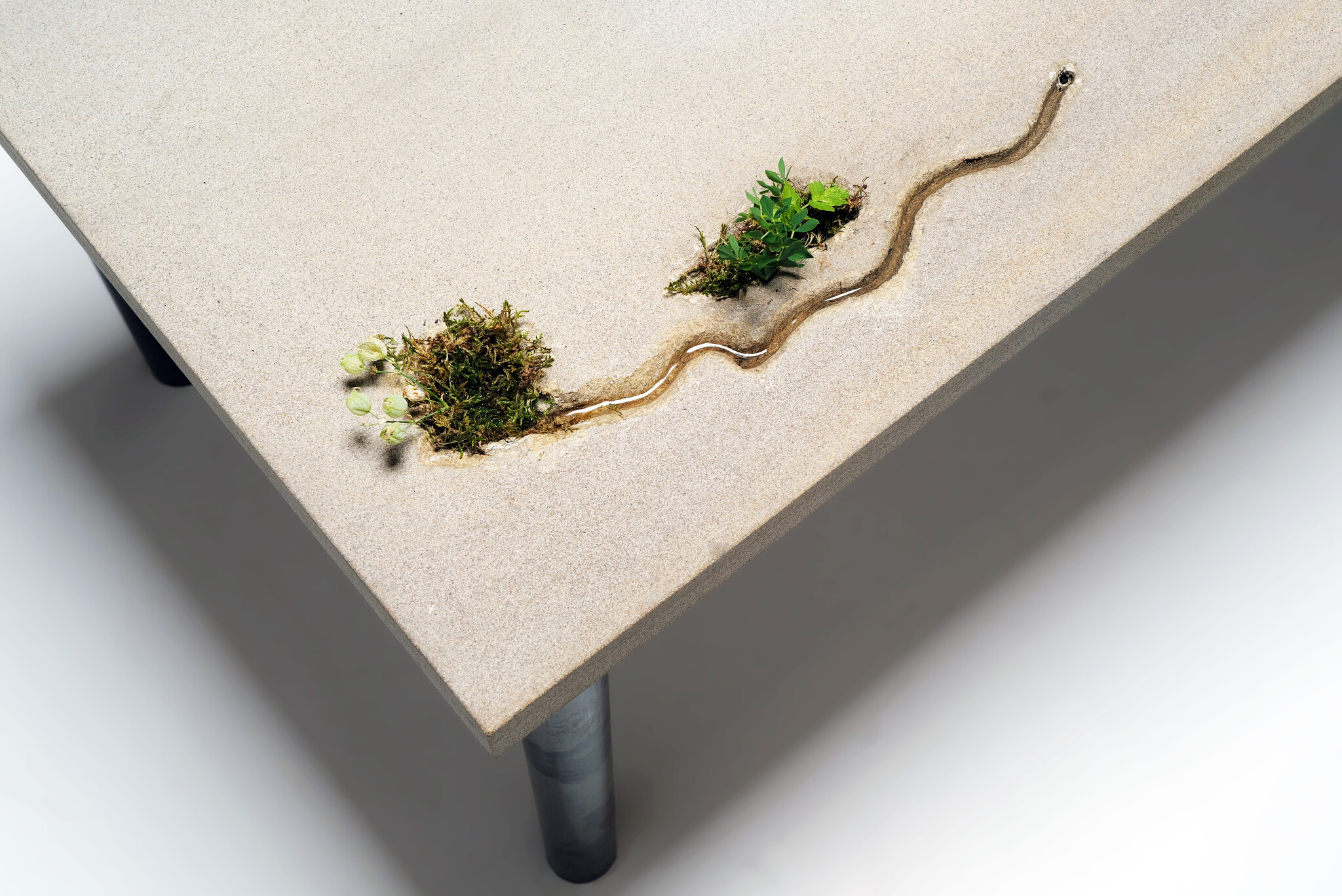 Amazonas Desk van Wolfgang Laubersheimer voor Pentagon, 1988