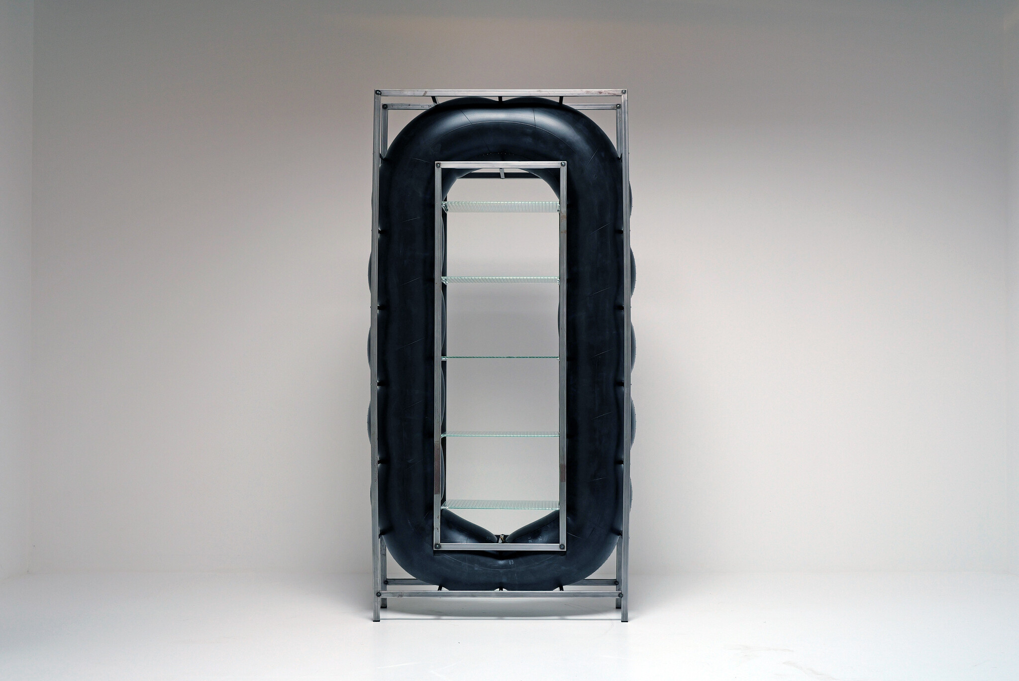 Inner Tube Shelf Unit van Pentagon Group voor Reinhard Müller, 1980's